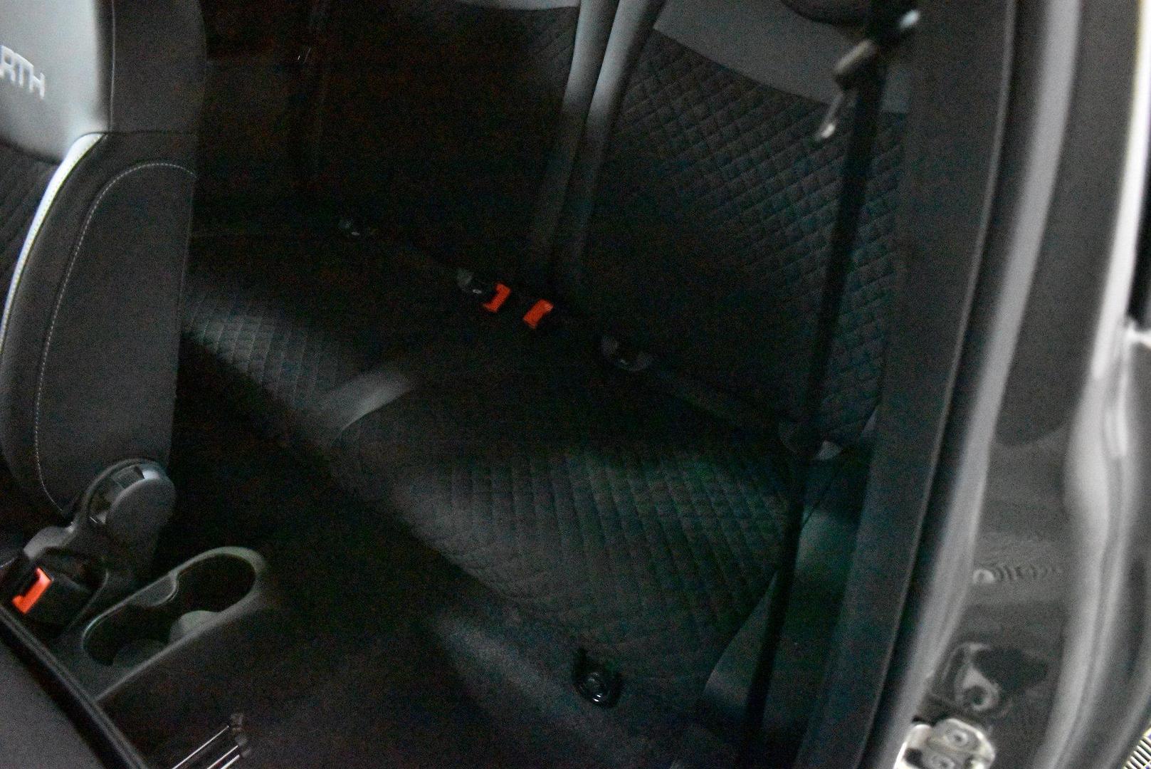 2024 Abarth 695 Competizione — photo 8