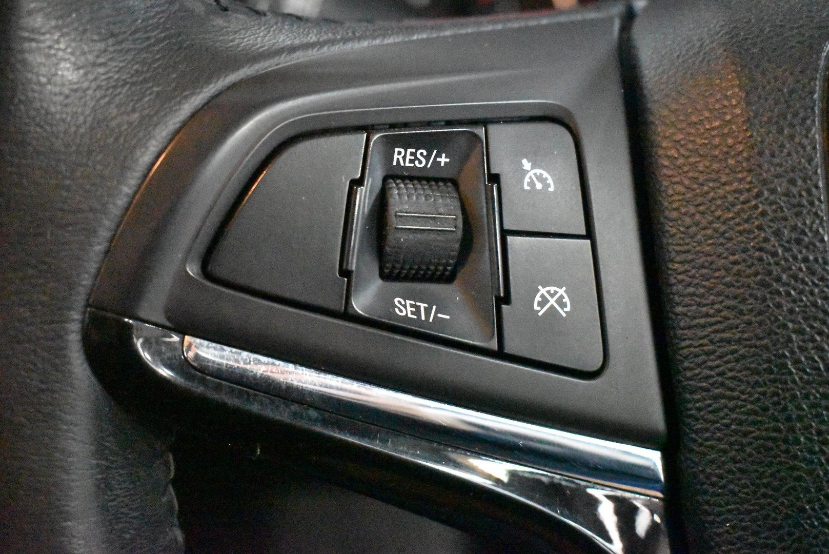 2014 Holden Commodore SV6 — photo 21