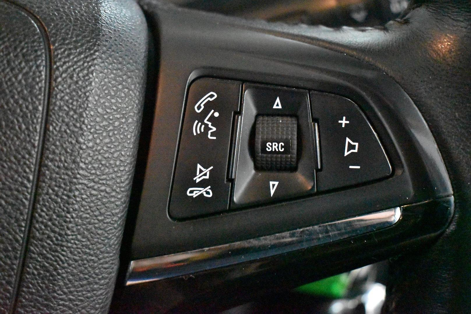 2014 Holden Commodore SV6 — photo 22