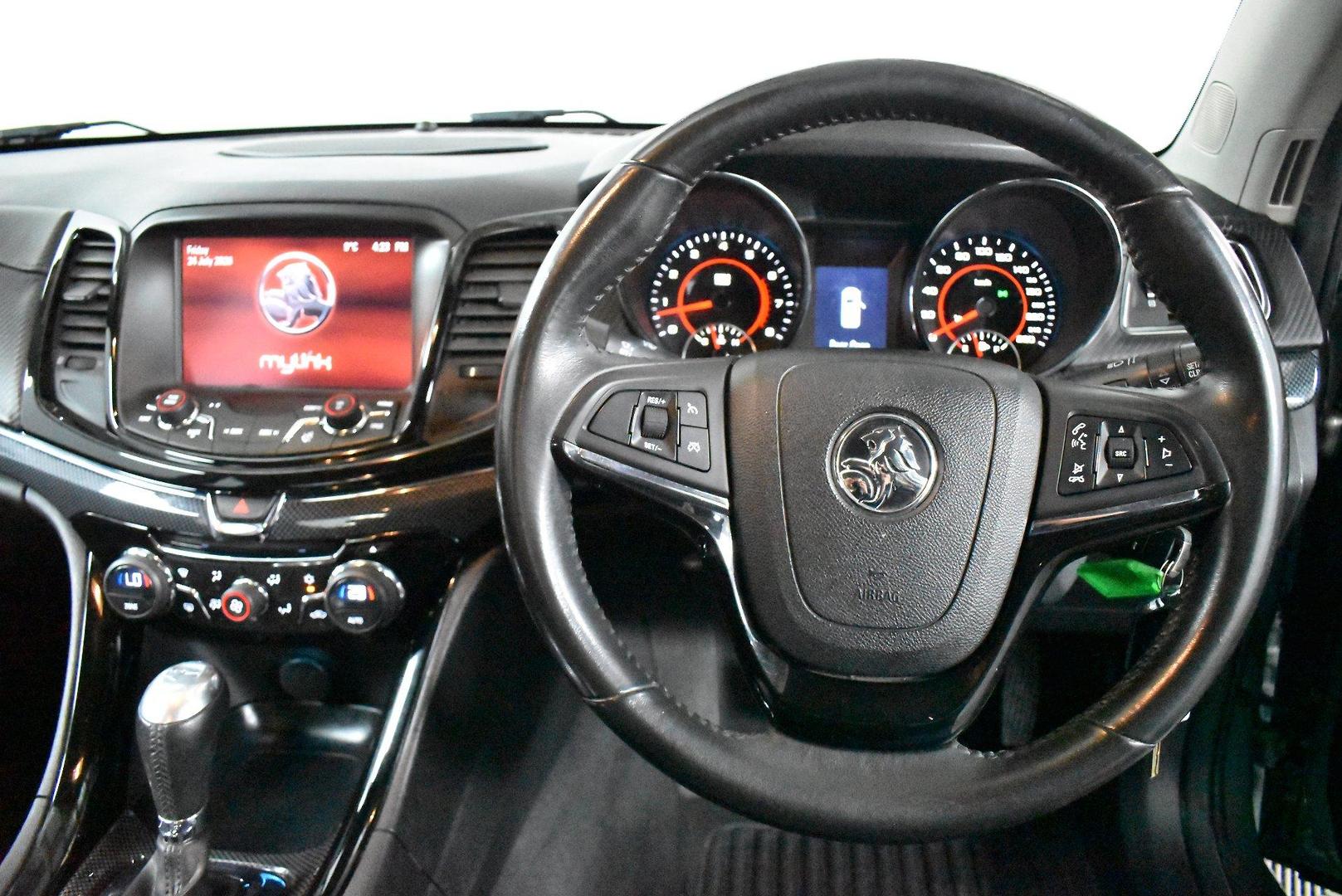 2014 Holden Commodore SV6 — photo 5