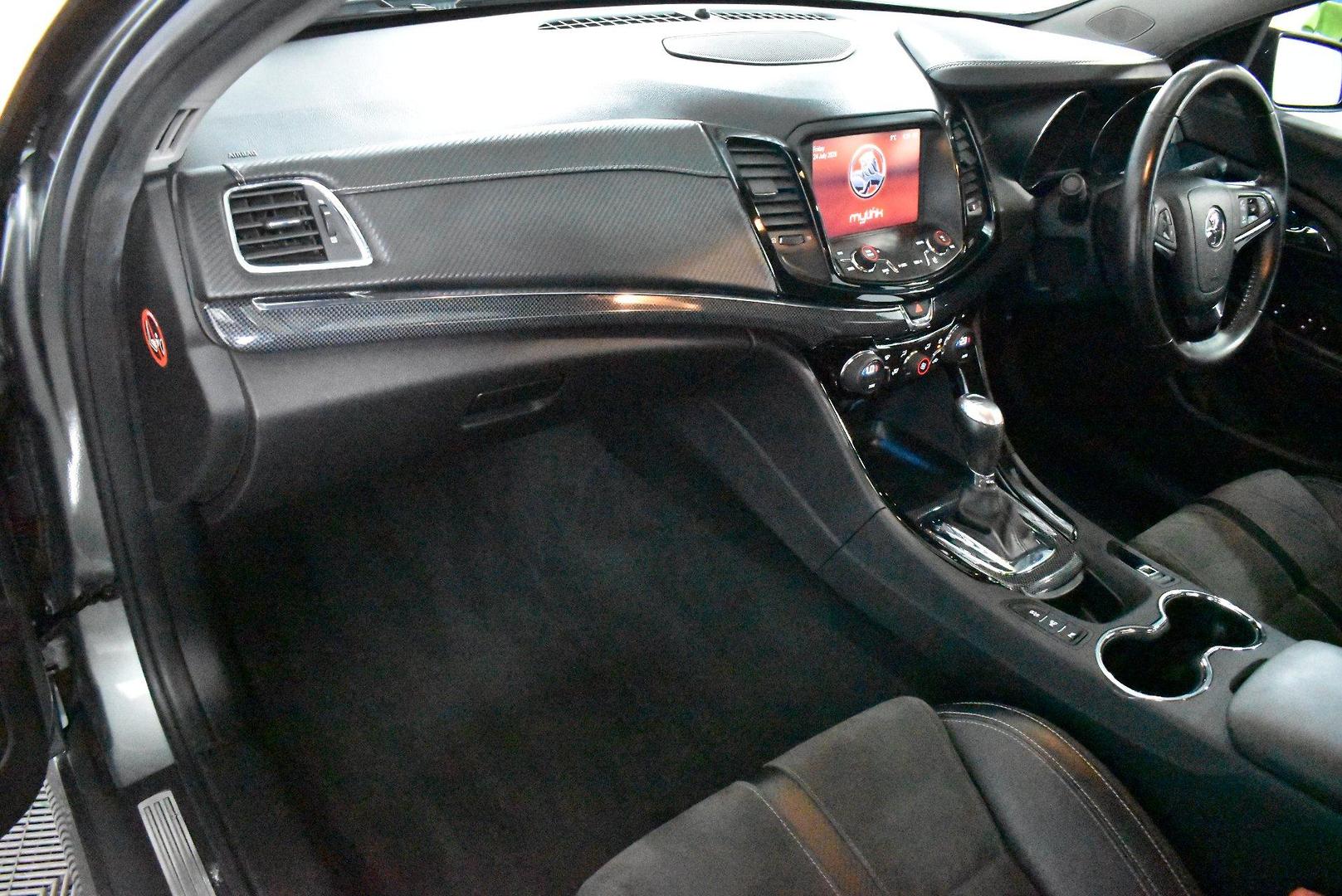 2014 Holden Commodore SV6 — photo 6