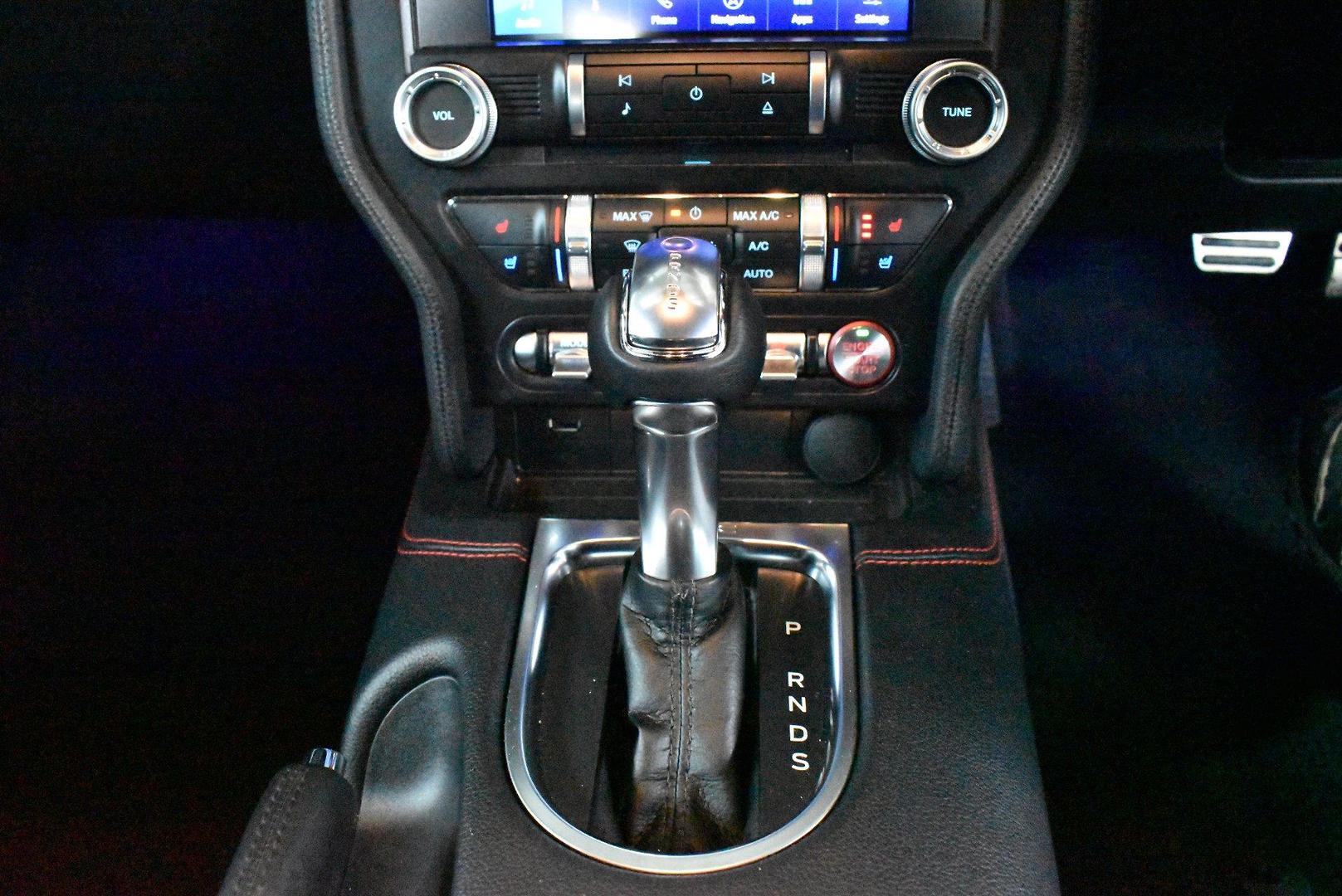 2022 Ford Mustang GT — photo 20