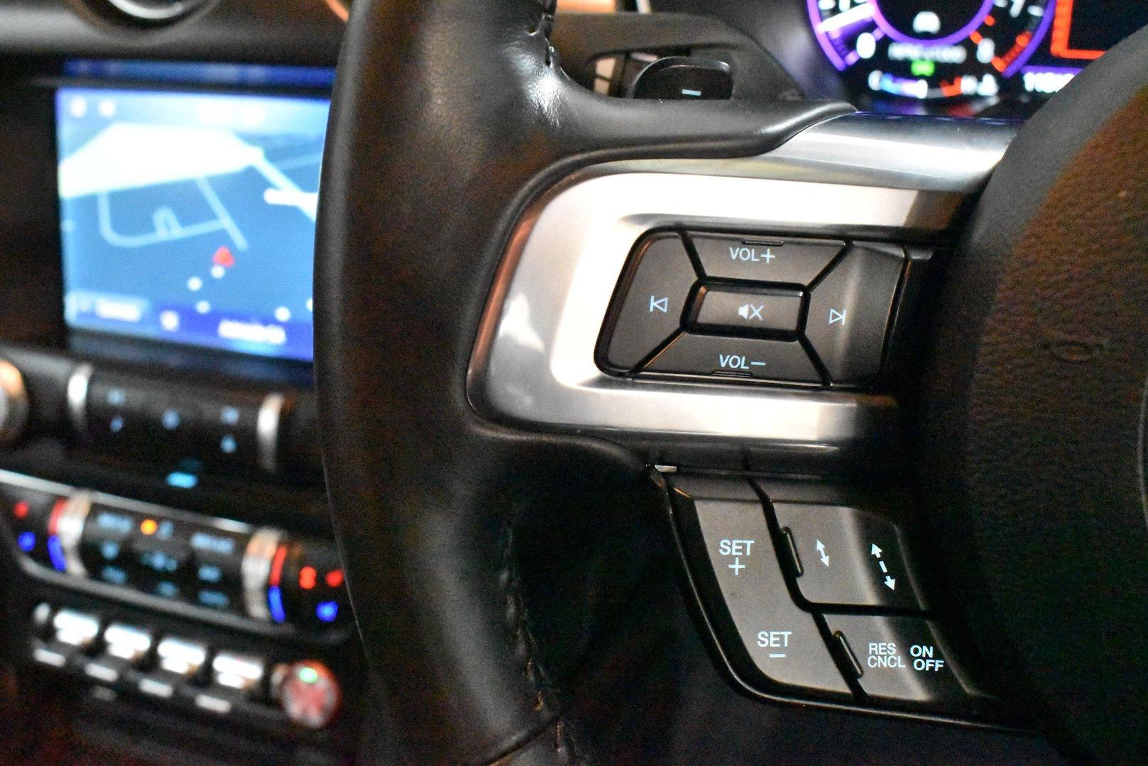 2022 Ford Mustang GT — photo 21