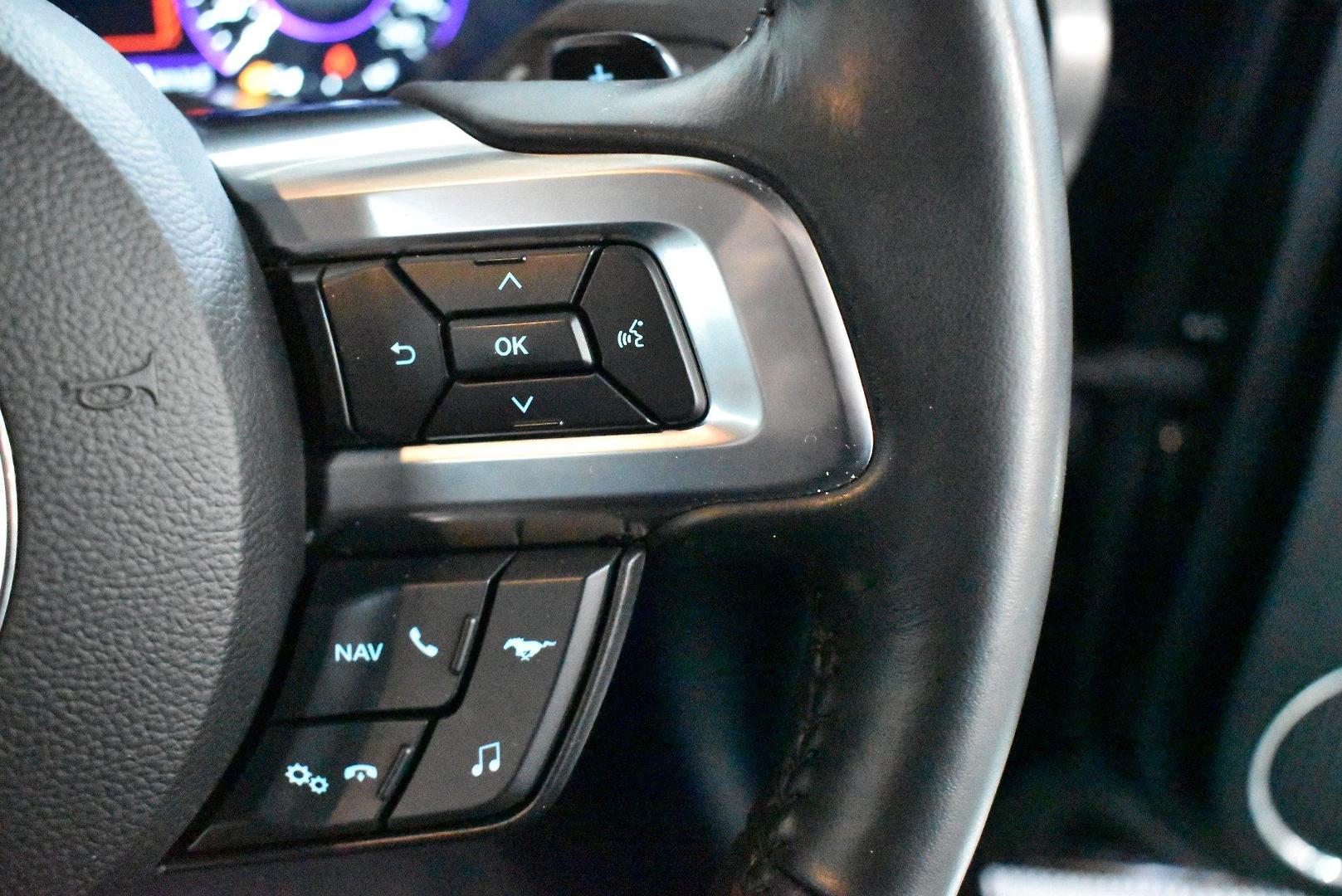 2022 Ford Mustang GT — photo 22