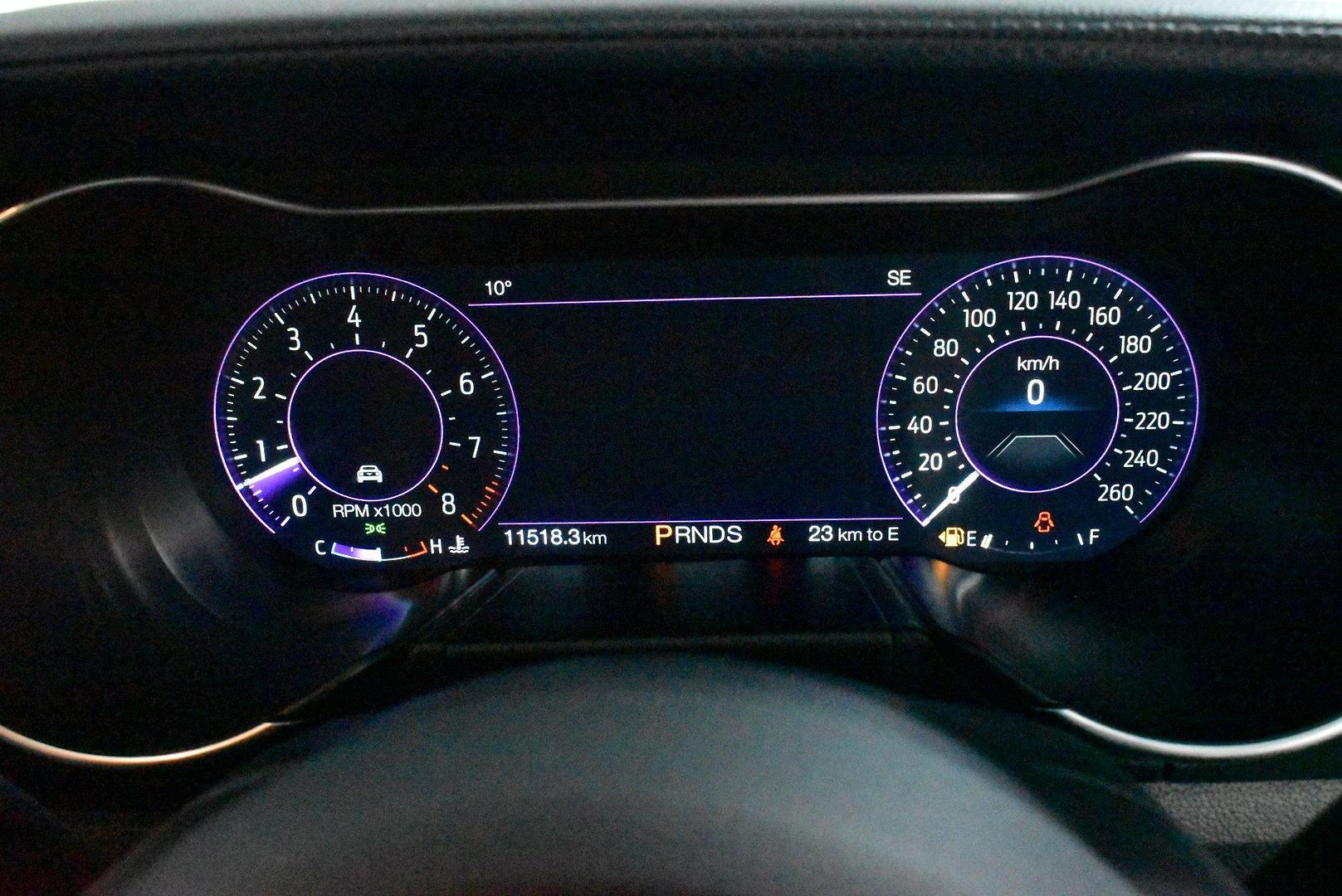 2022 Ford Mustang GT — photo 25