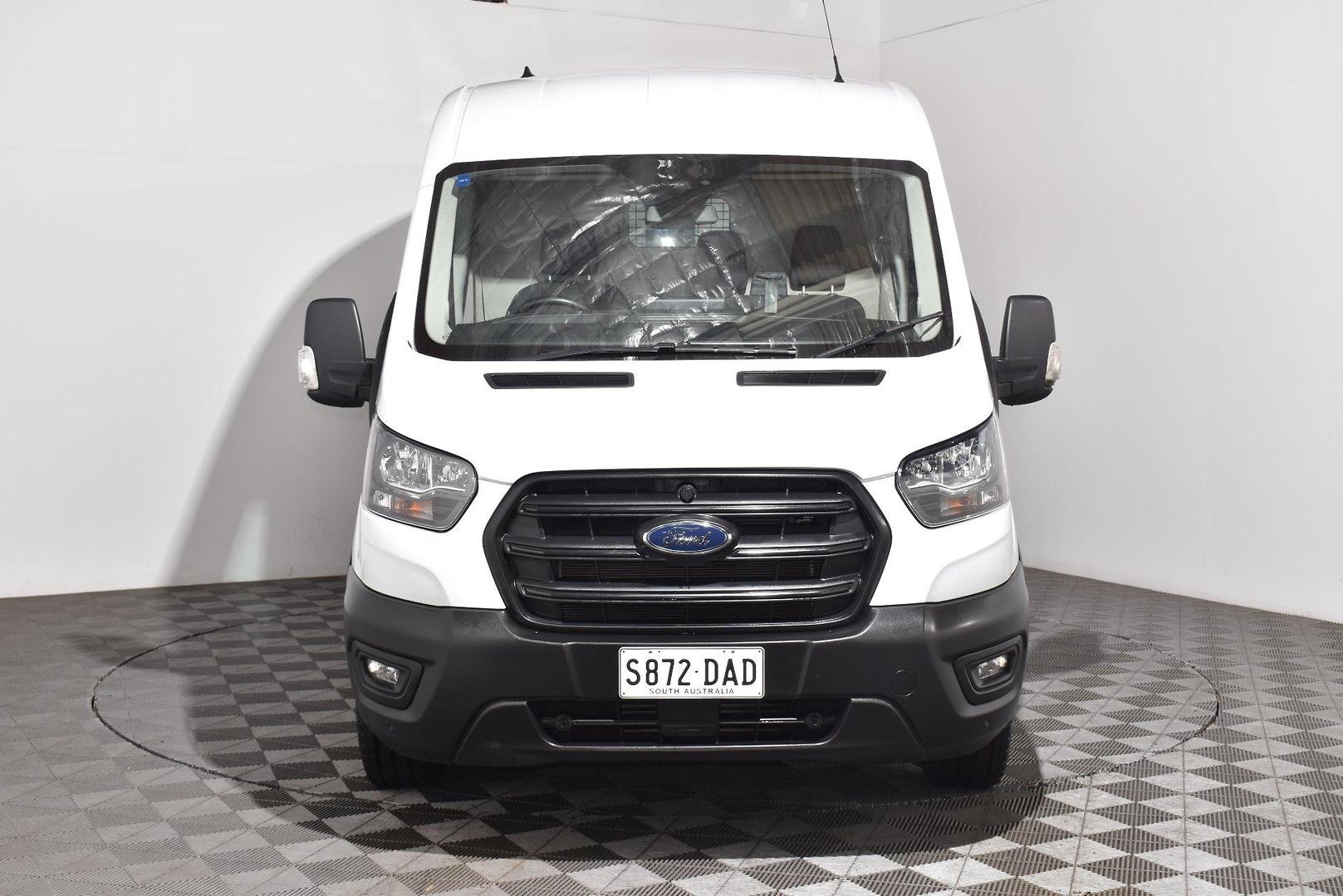 2023 Ford Transit 350L — photo 3