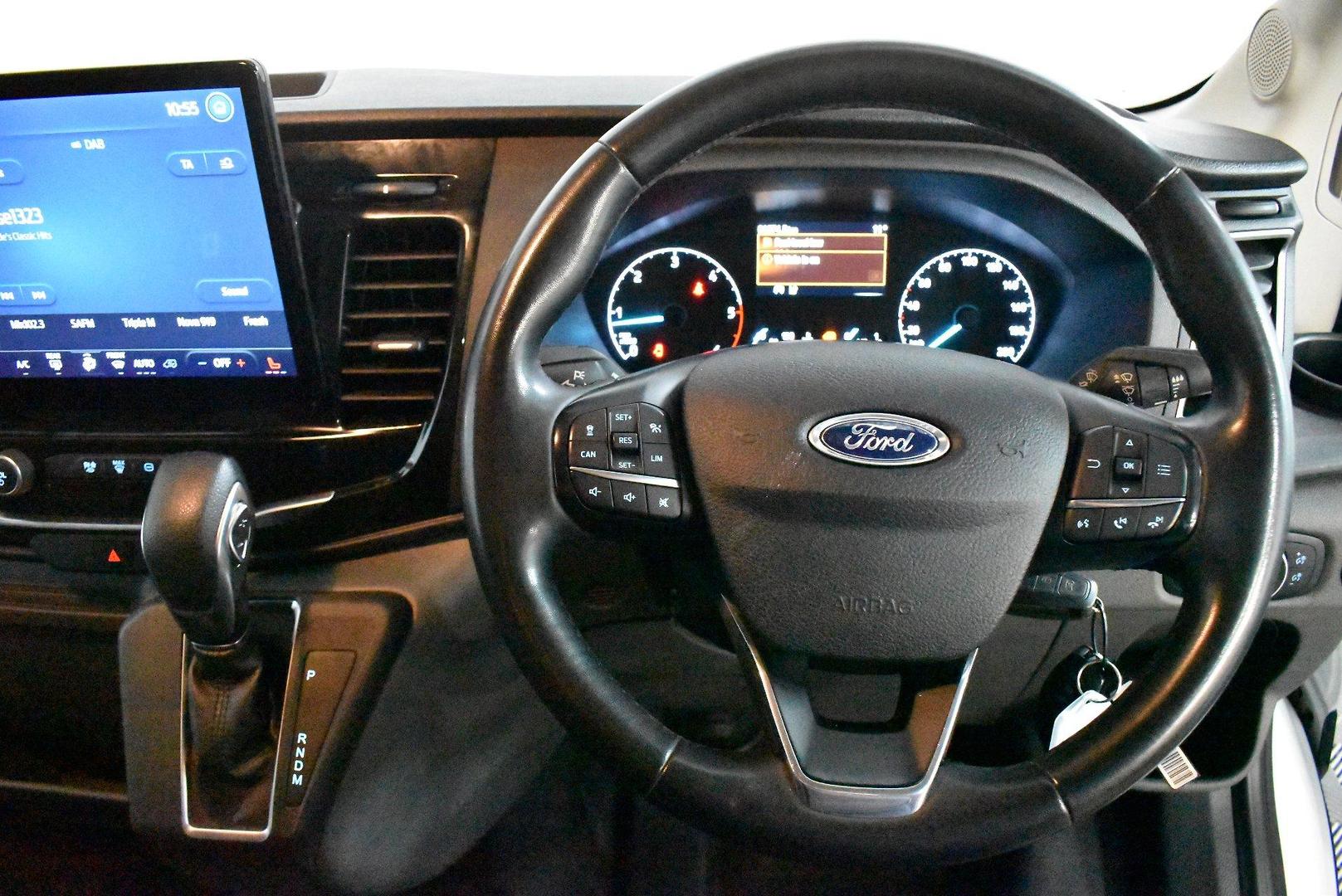 2023 Ford Transit 350L — photo 5