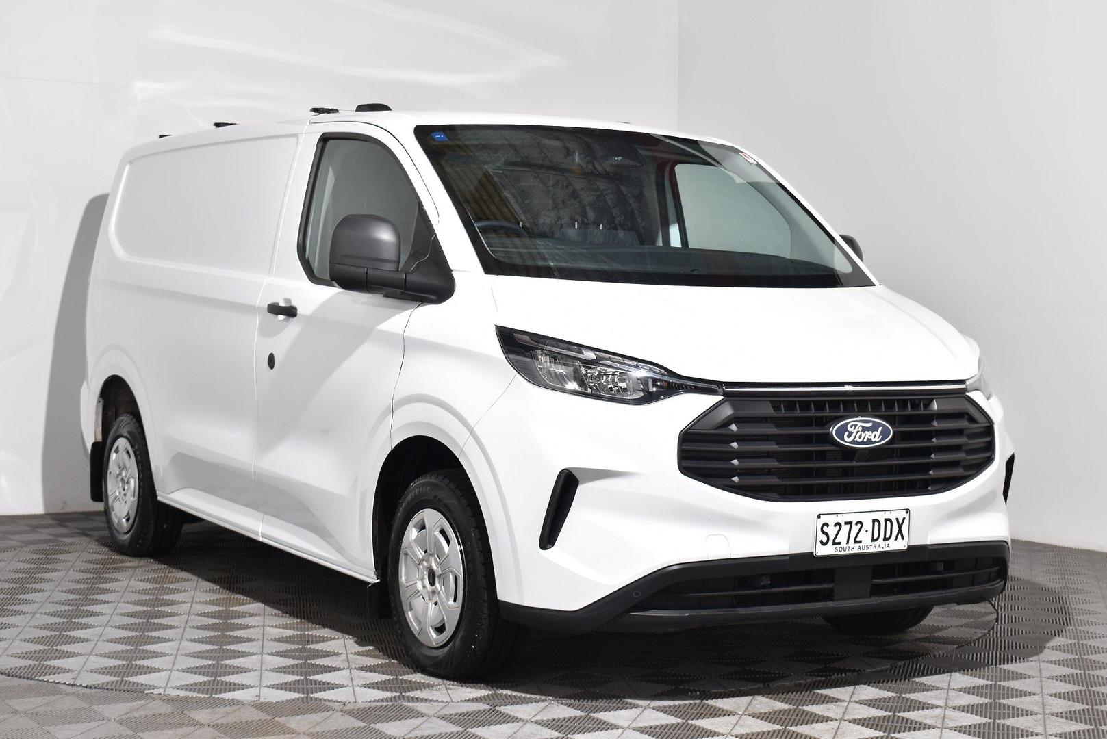 2024 Ford Transit Custom Trend SWB — photo 1