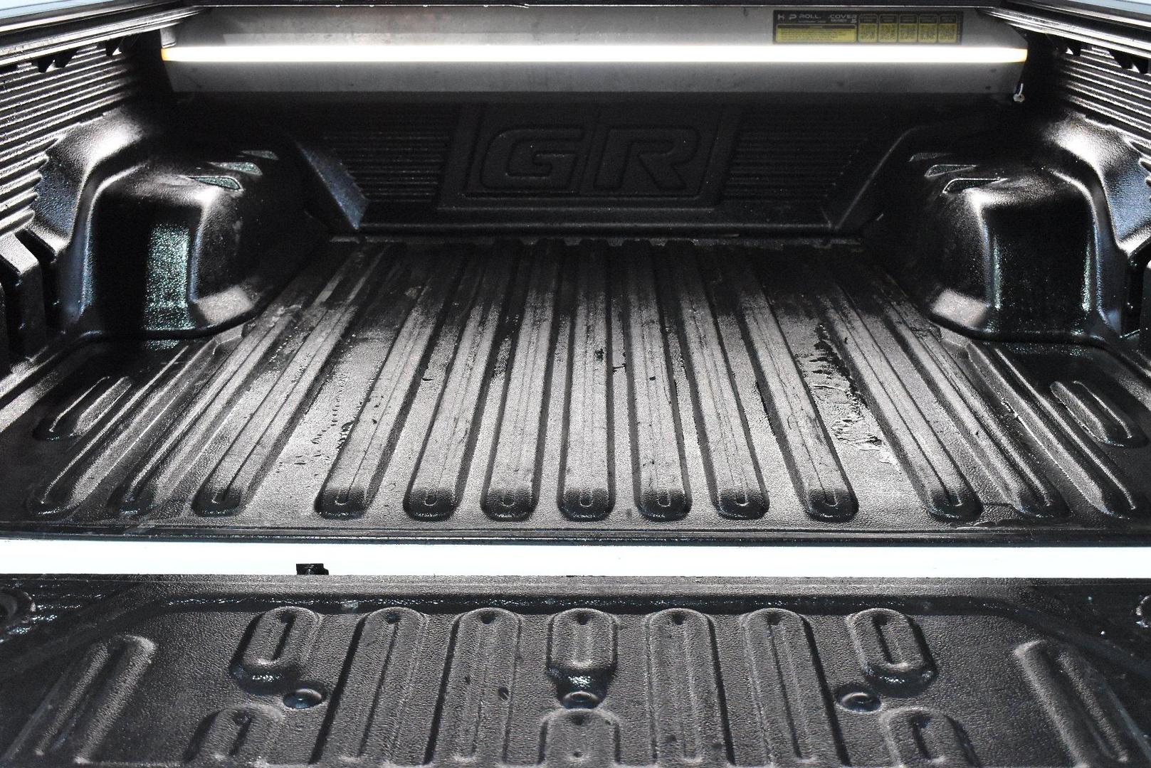 2024 Toyota Hilux GR Sport — photo 16