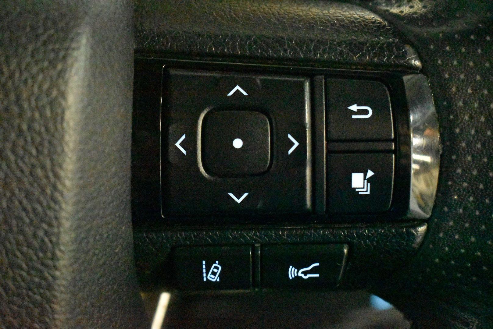 2024 Toyota Hilux GR Sport — photo 22