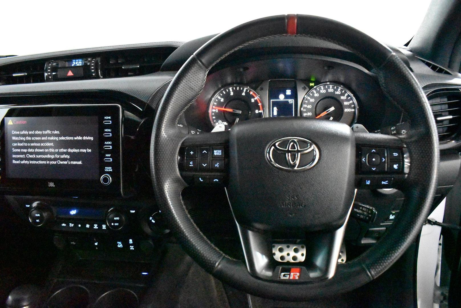 2024 Toyota Hilux GR Sport — photo 5