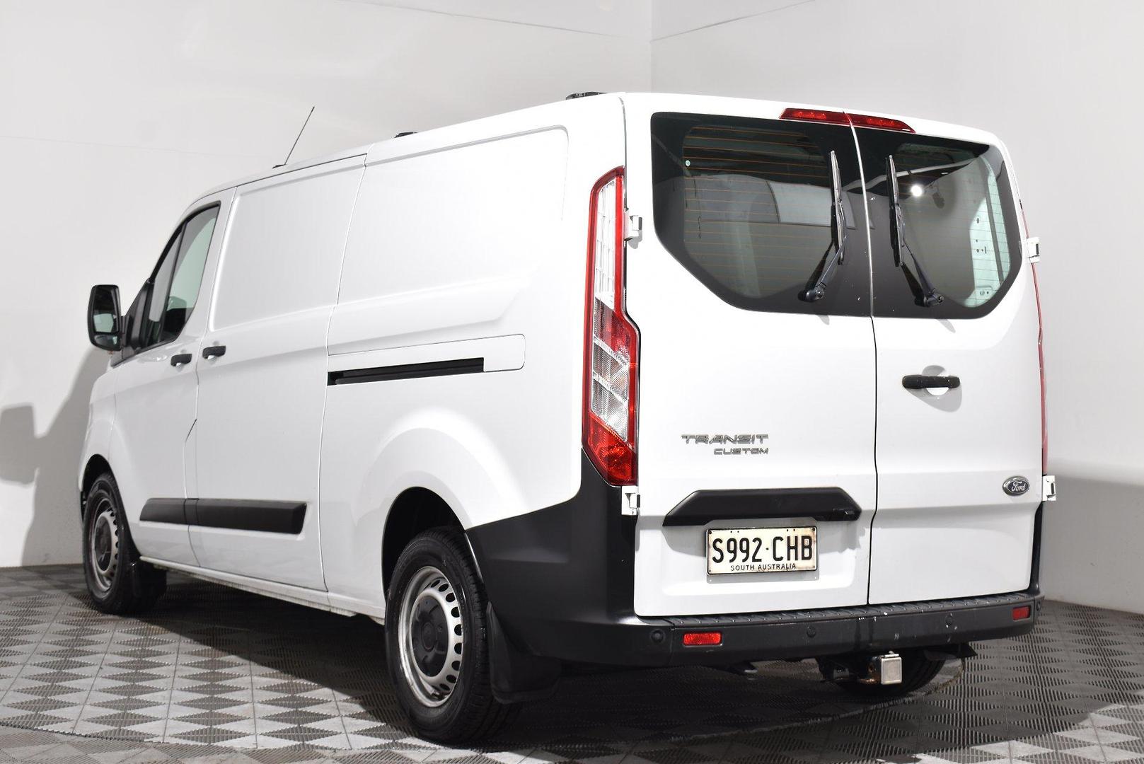 2020 Ford Transit Custom 340L — photo 2
