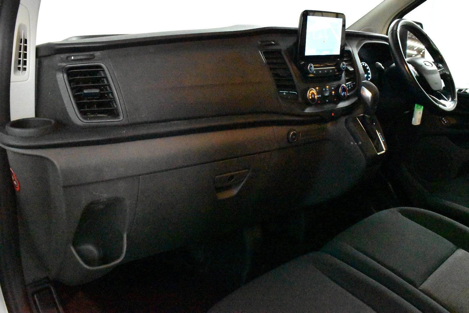 2020 Ford Transit Custom 340L — photo 6