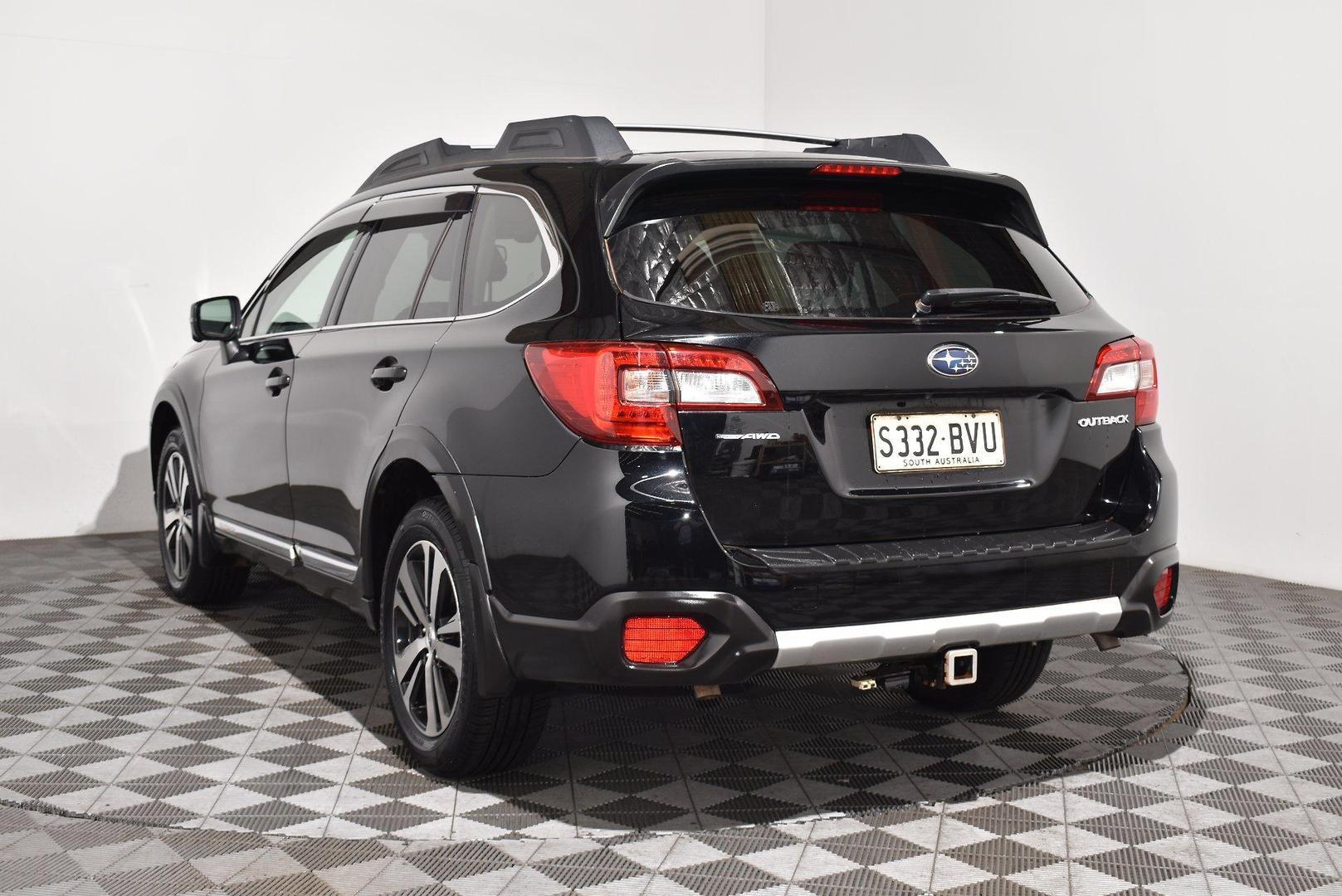2018 Subaru Outback 36R — photo 2