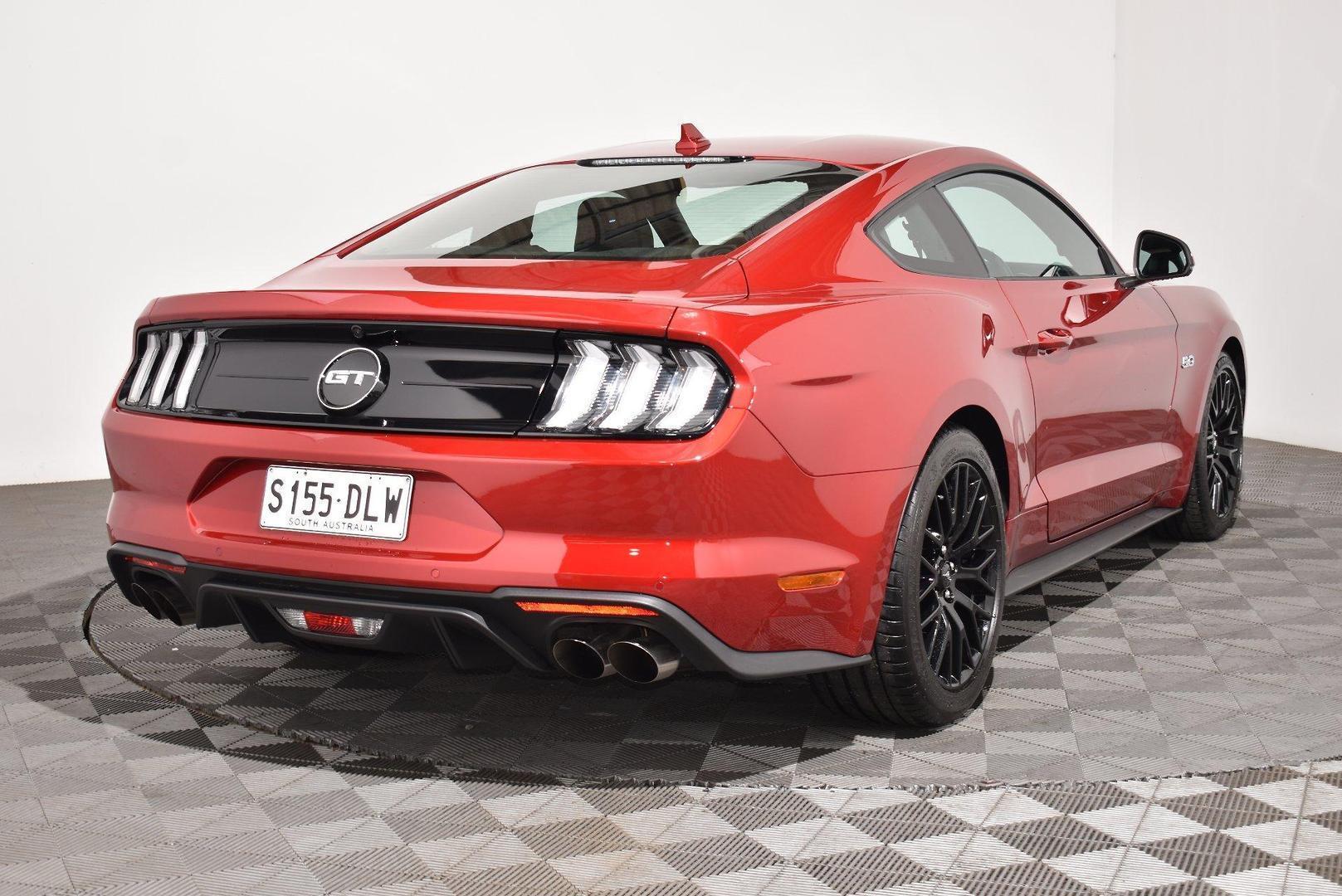 2022 Ford Mustang GT — photo 14