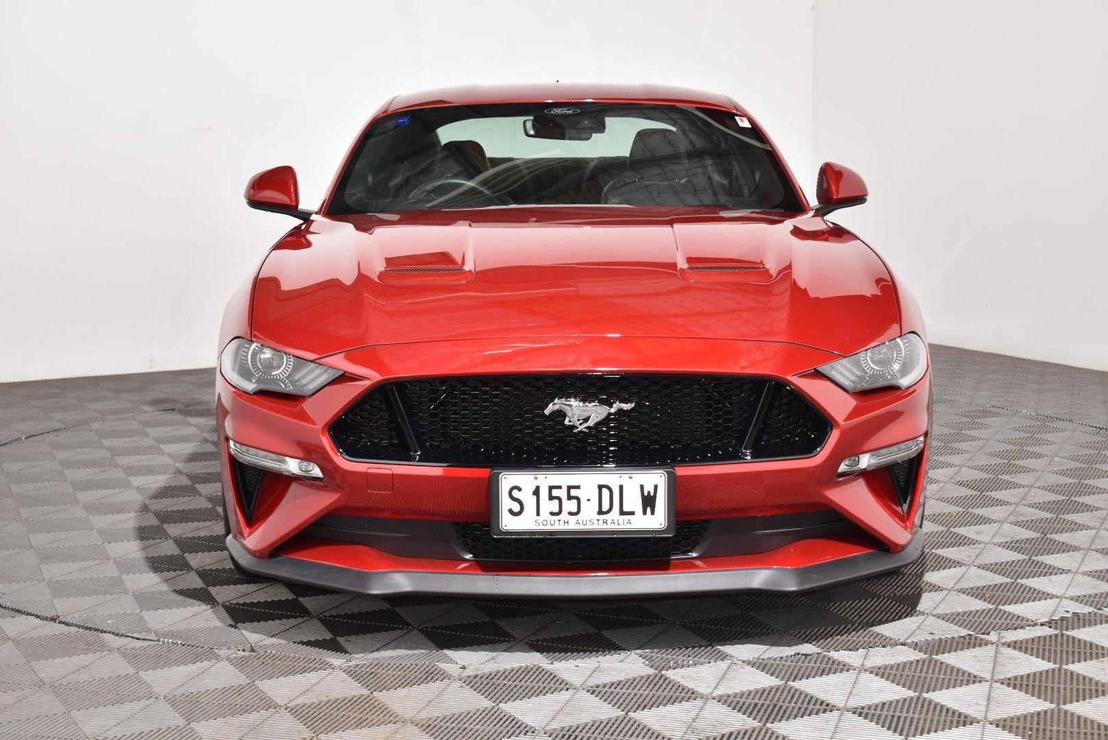 2022 Ford Mustang GT — photo 3
