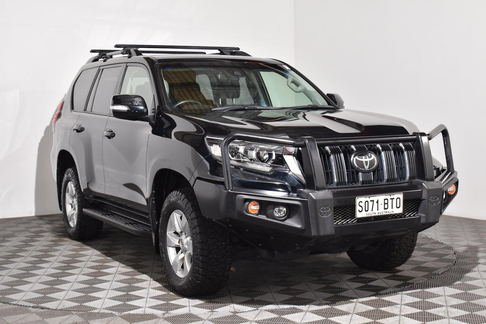 2017 Toyota Landcruiser Prado GXL — photo 1