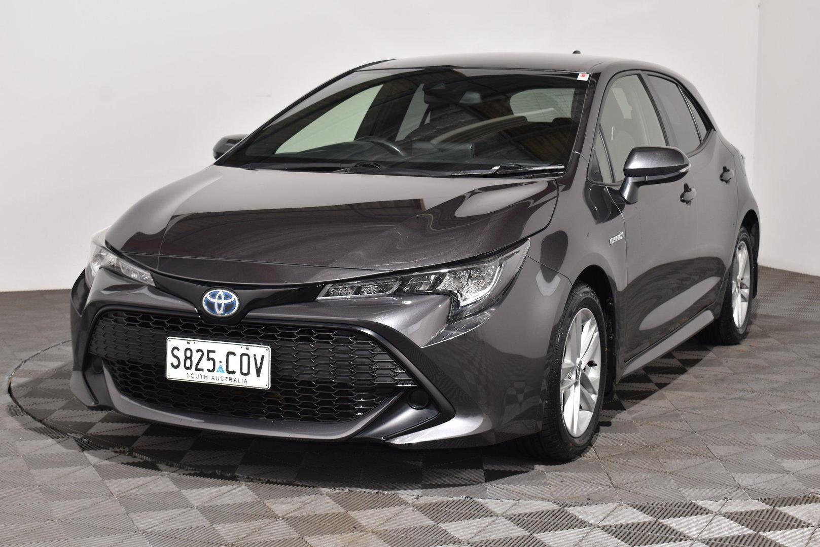 2022 Toyota Corolla Ascent Sport Hybrid — photo 13