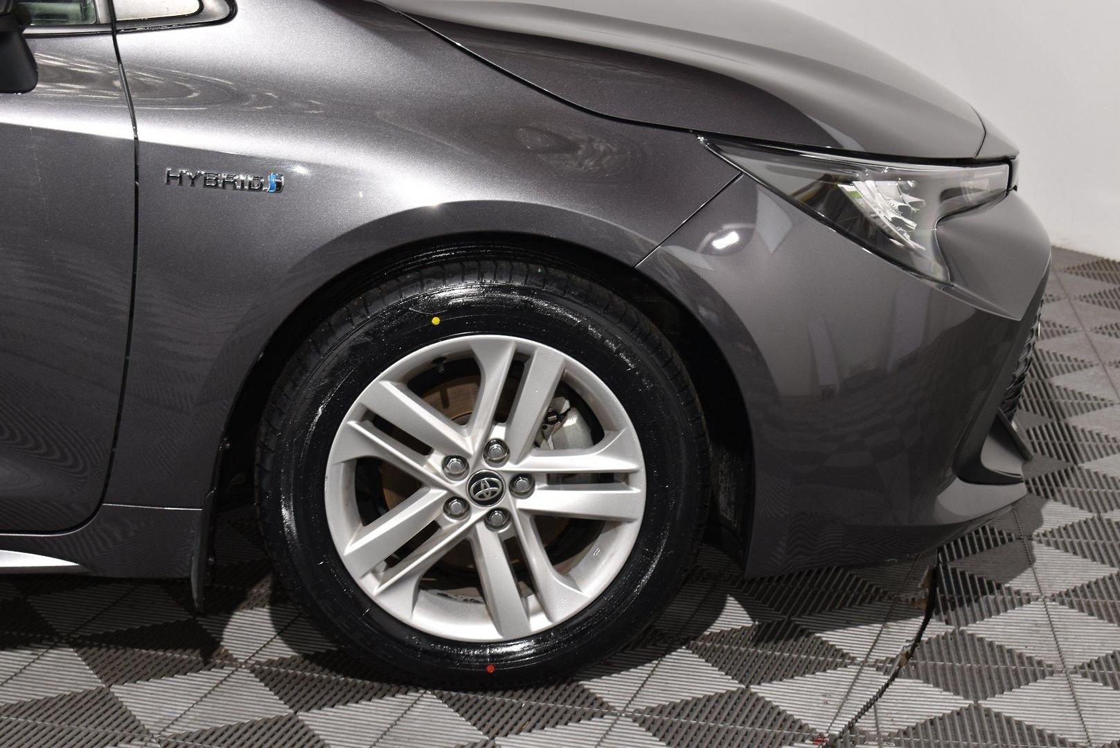 2022 Toyota Corolla Ascent Sport Hybrid — photo 18