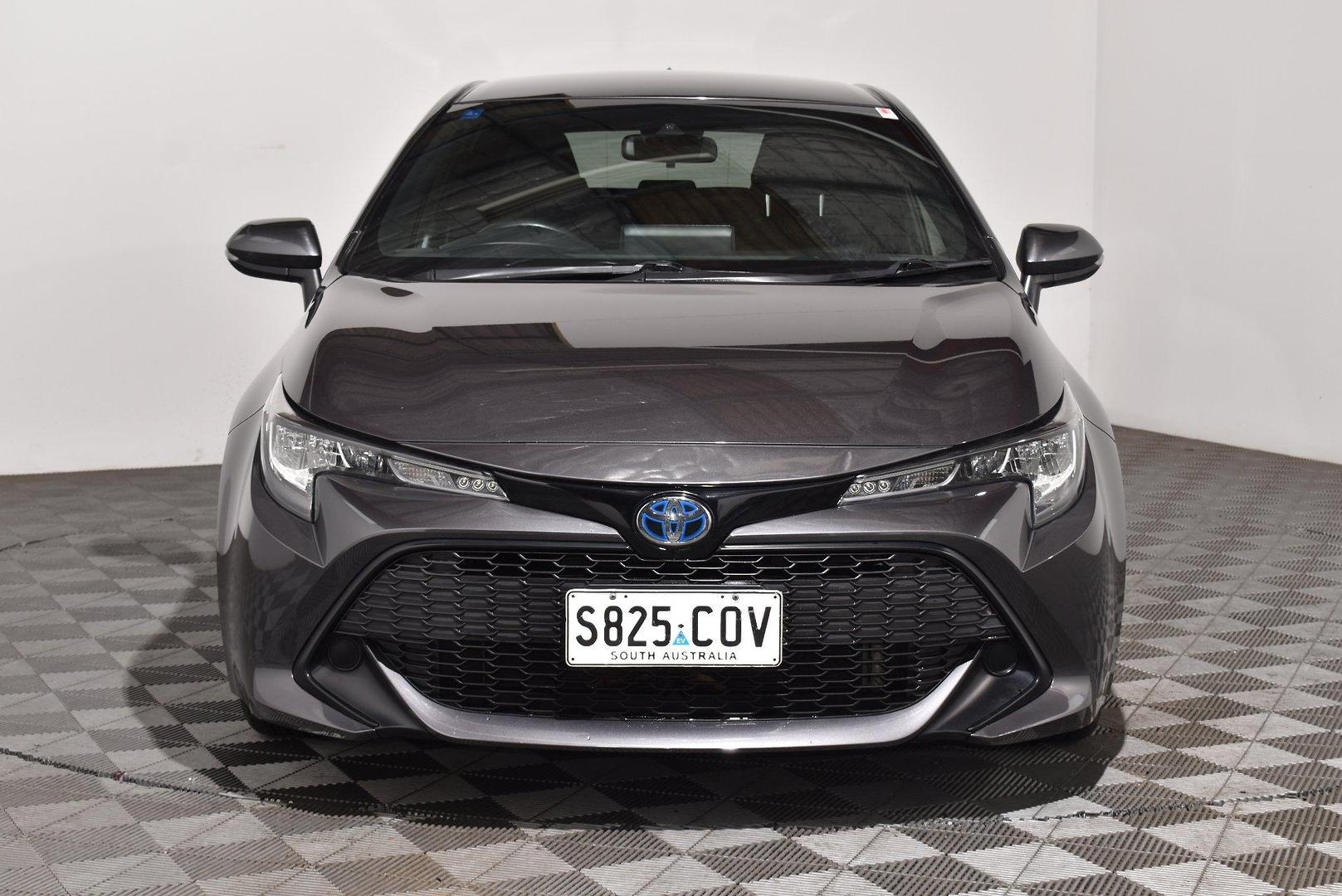 2022 Toyota Corolla Ascent Sport Hybrid — photo 3
