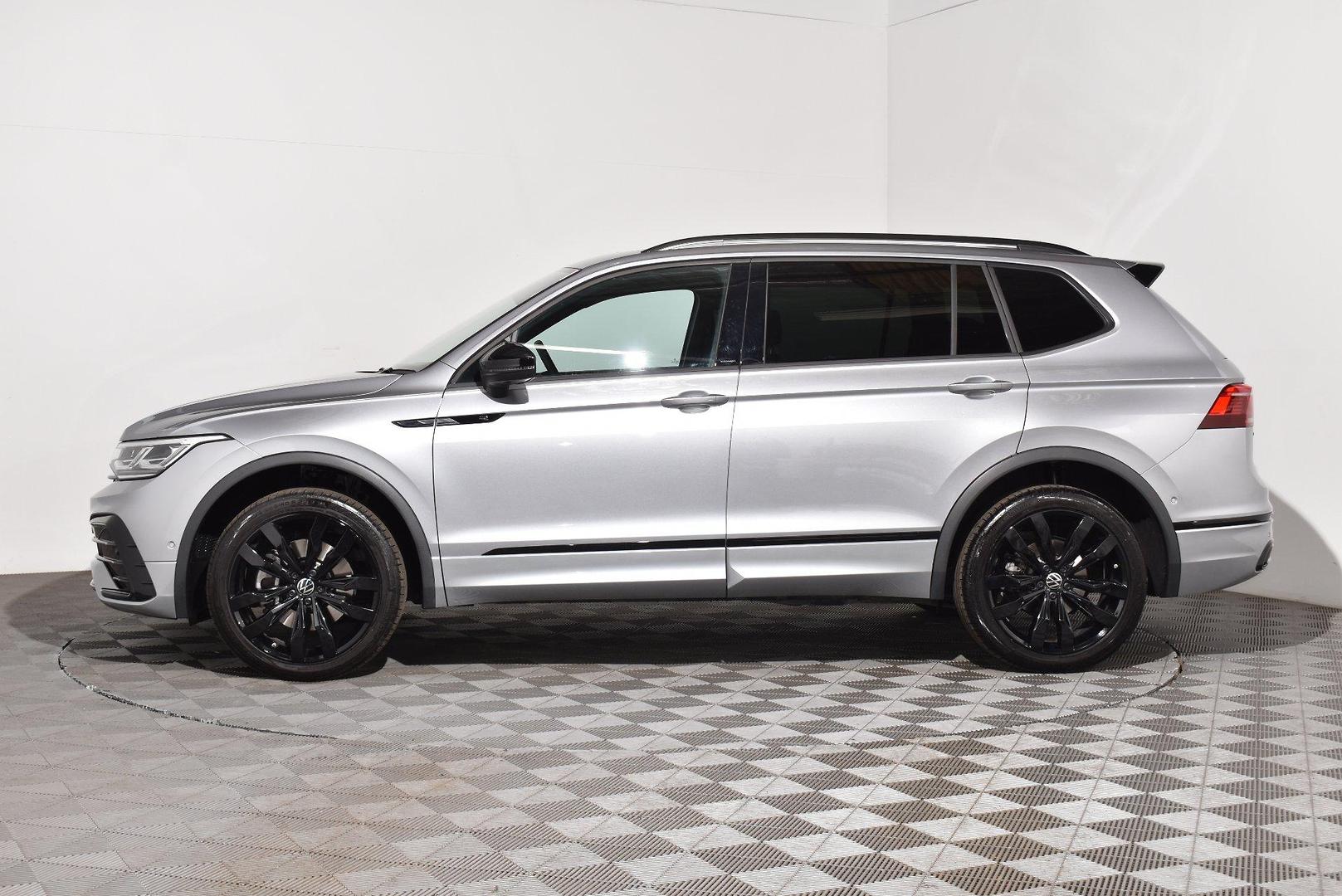2024 Volkswagen Tiguan Wolfsburg Edition Allspace — photo 11