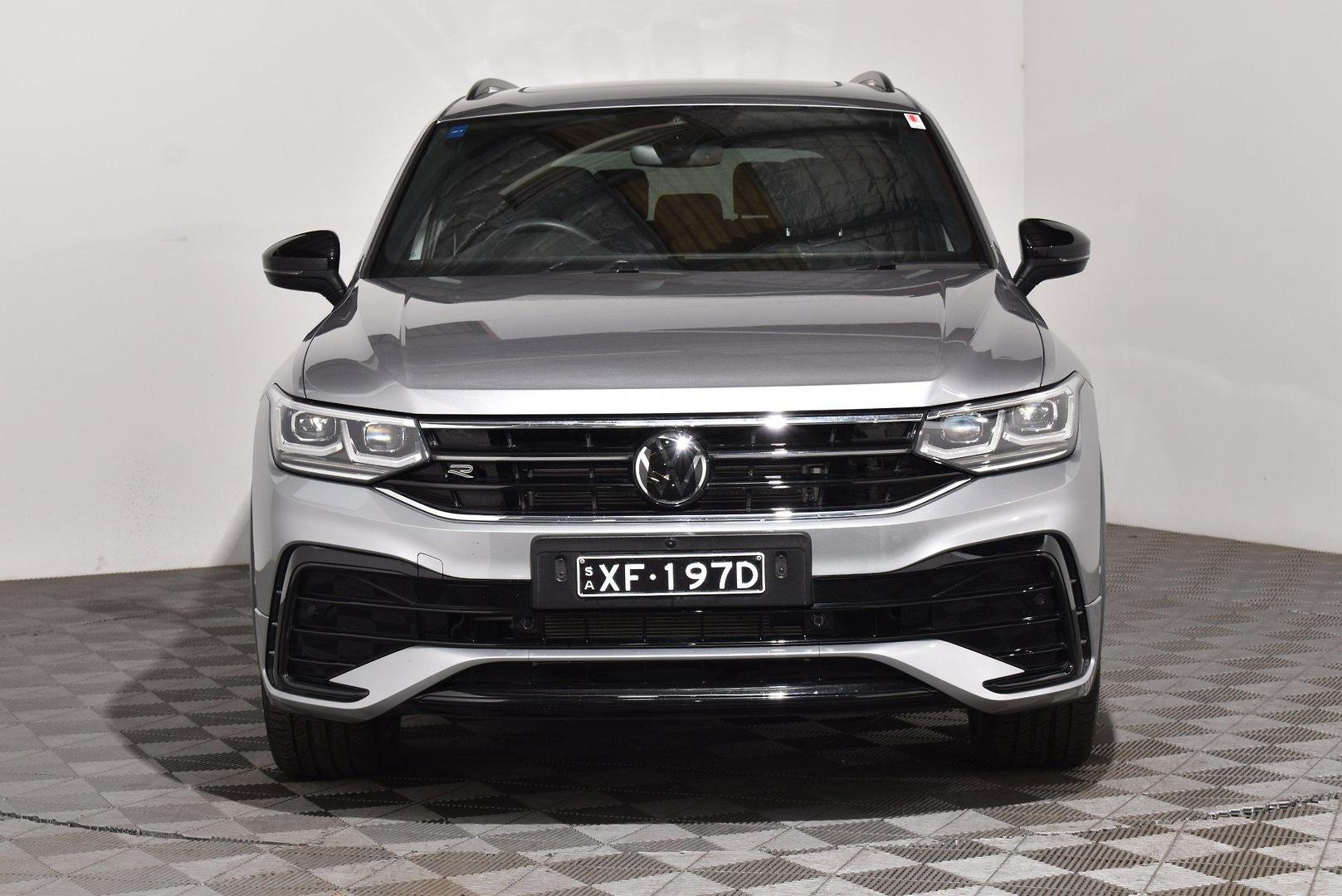 2024 Volkswagen Tiguan Wolfsburg Edition Allspace — photo 3