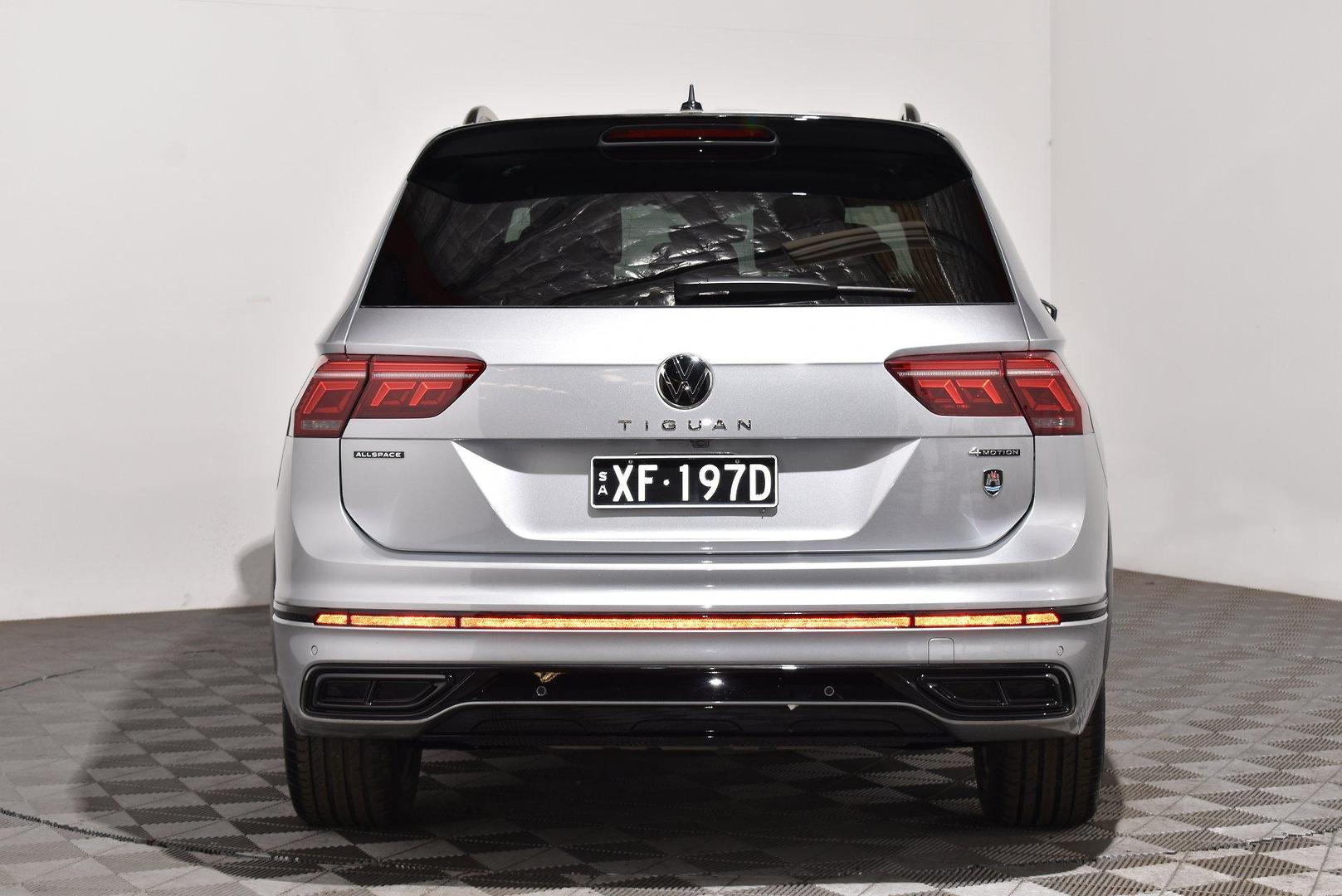 2024 Volkswagen Tiguan Wolfsburg Edition Allspace — photo 4