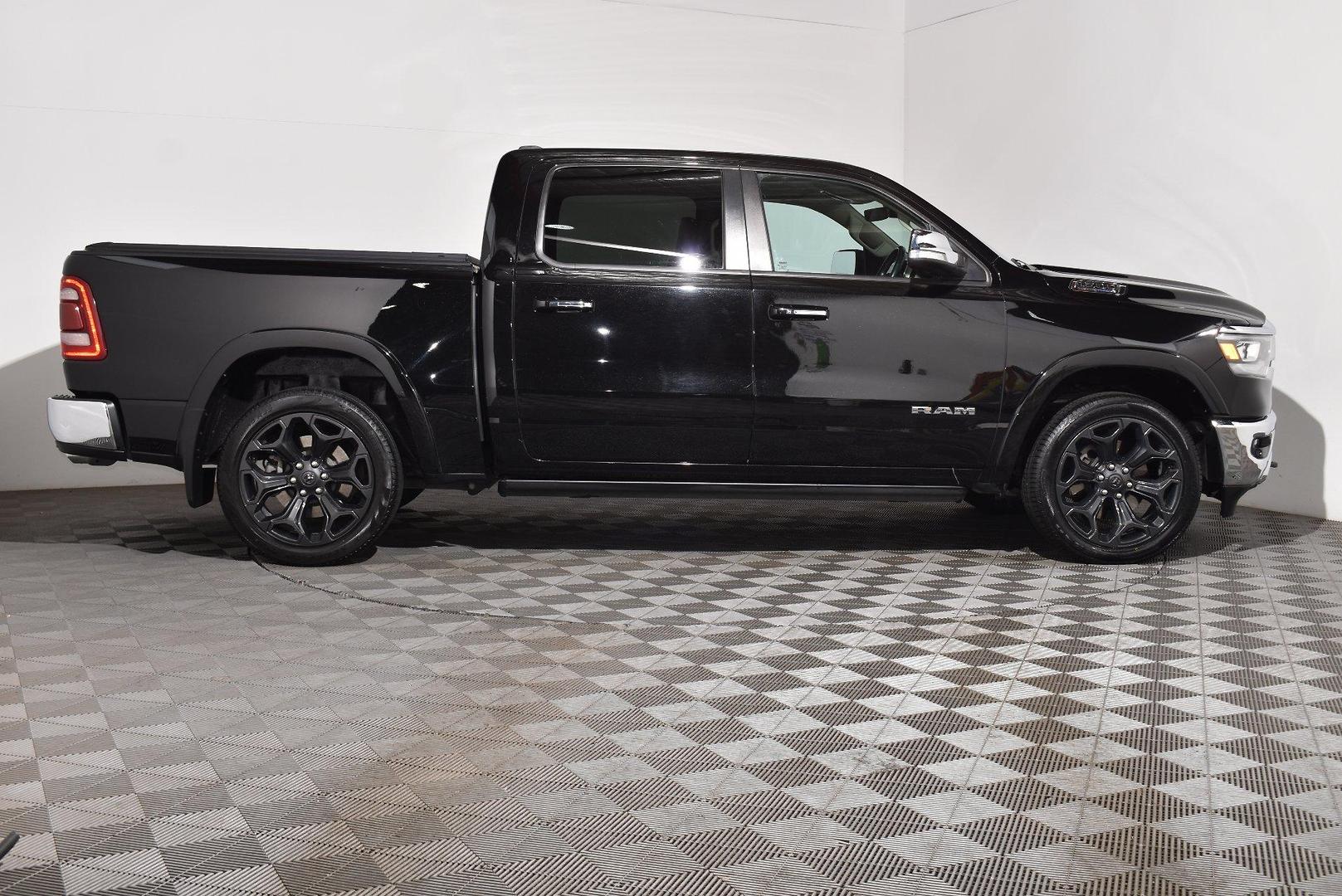 2022 RAM 1500 Laramie — photo 10