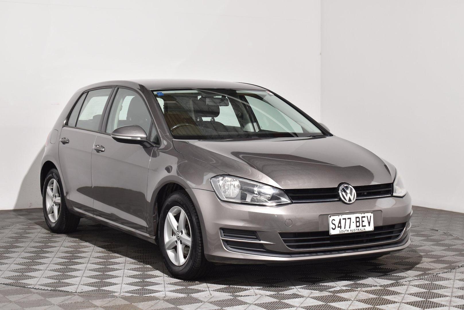 2015 Volkswagen Golf 90TSI — photo 1