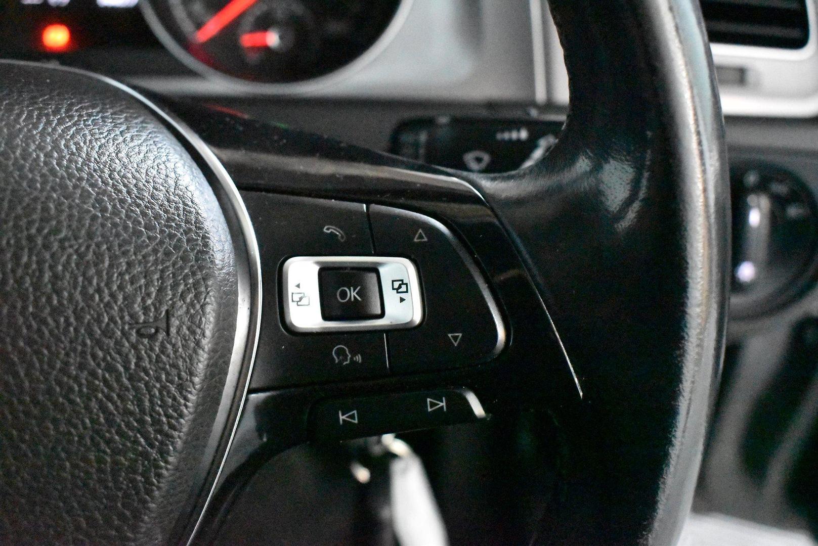 2015 Volkswagen Golf 90TSI — photo 22