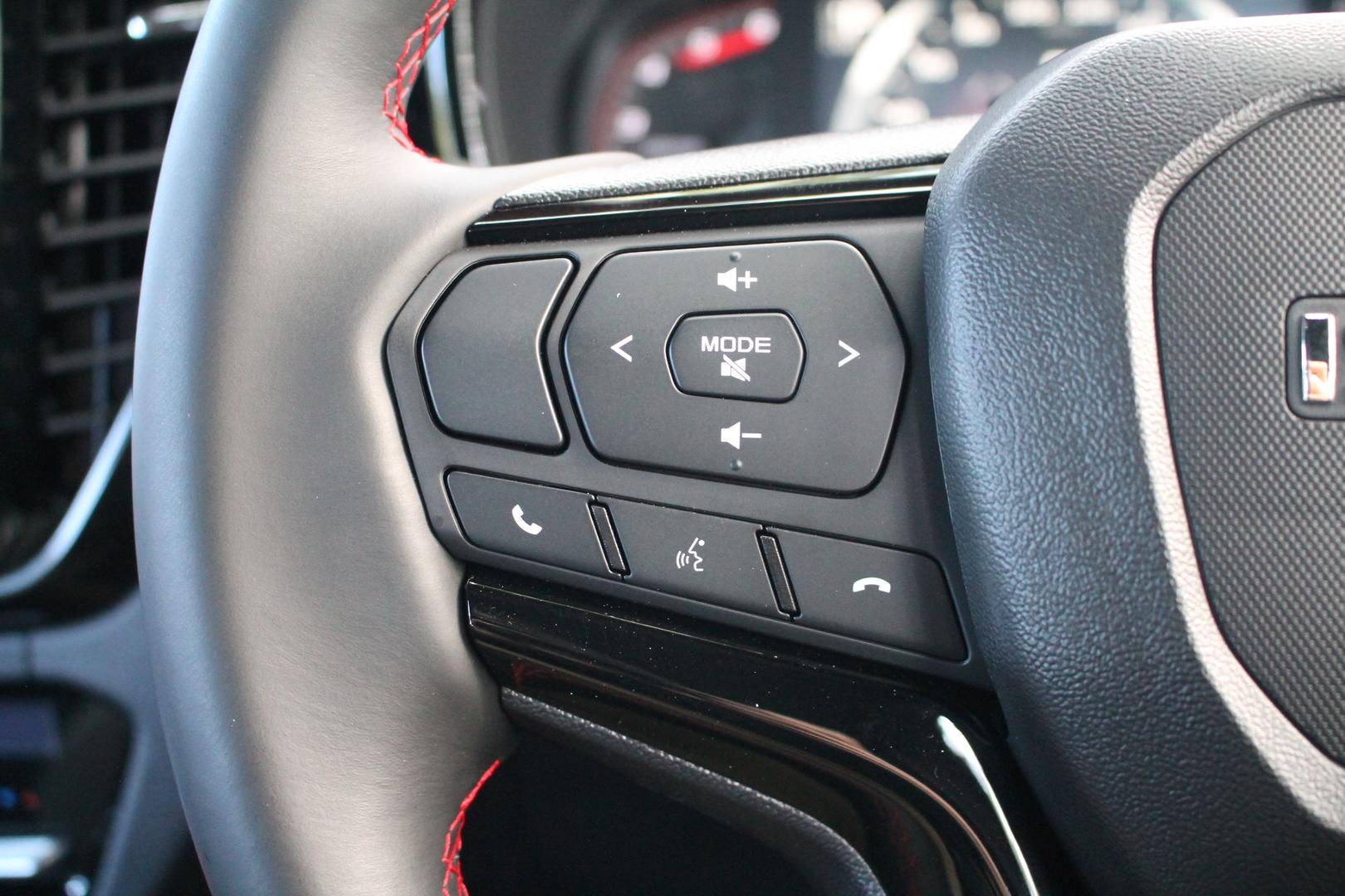 2025 Isuzu D-MAX XTERRAIN — photo 19
