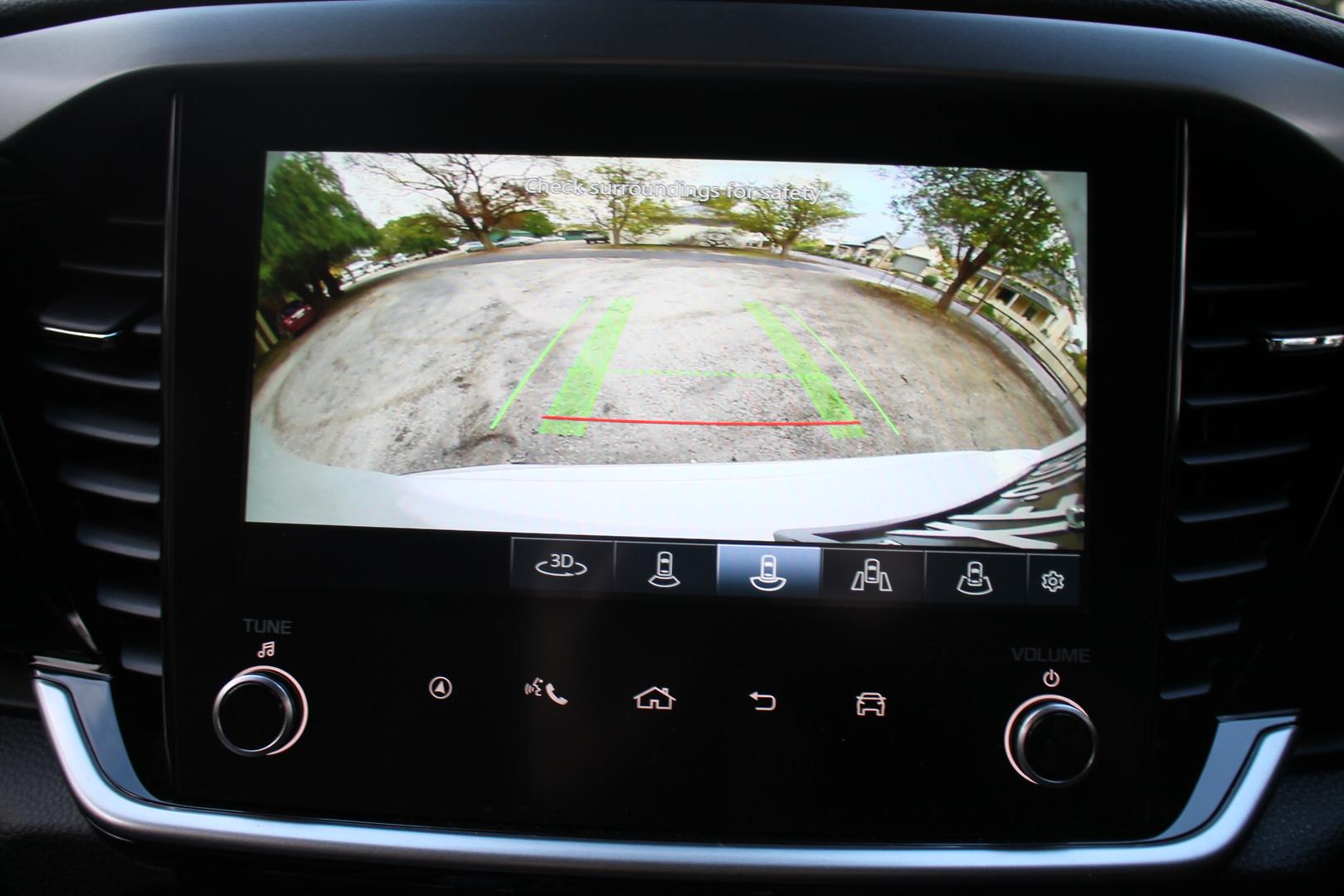 2025 Isuzu MU-X XTERRAIN — photo 17