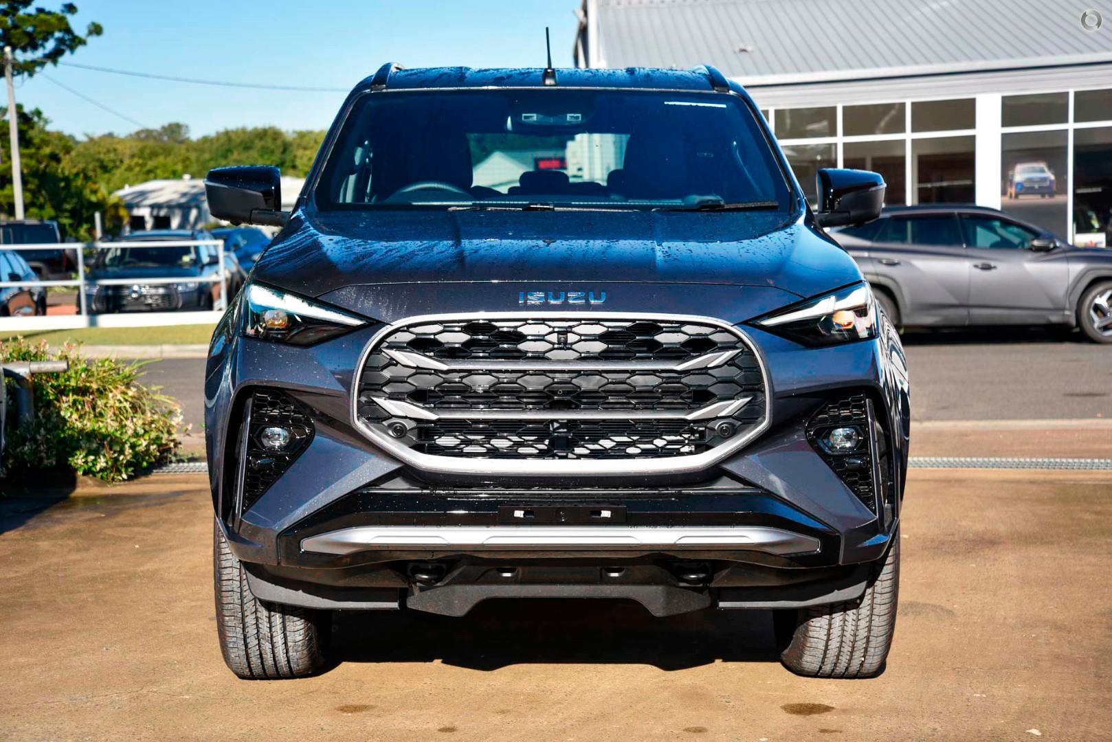 2025 Isuzu MU-X LST — photo 2