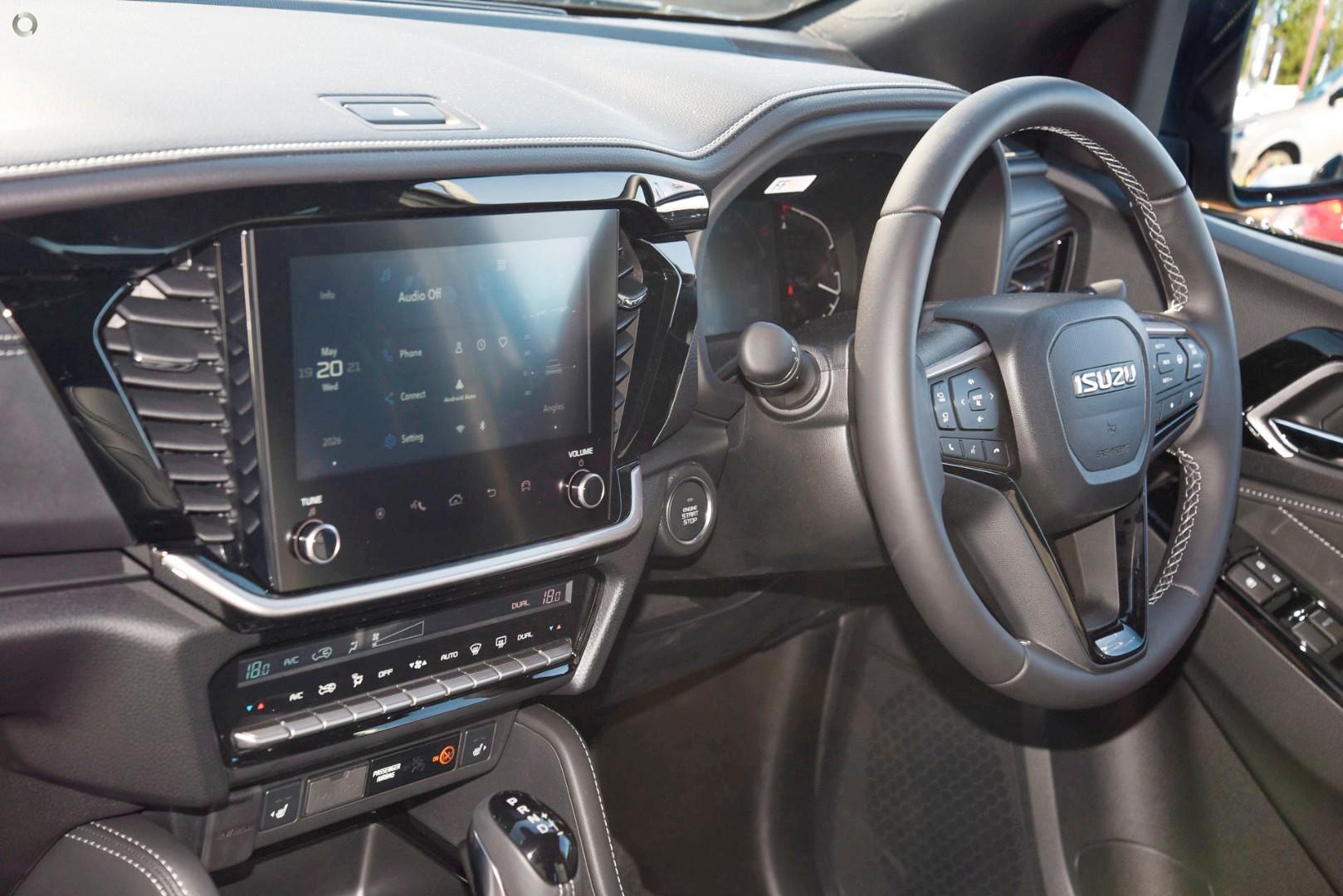 2025 Isuzu MU-X LST — photo 7