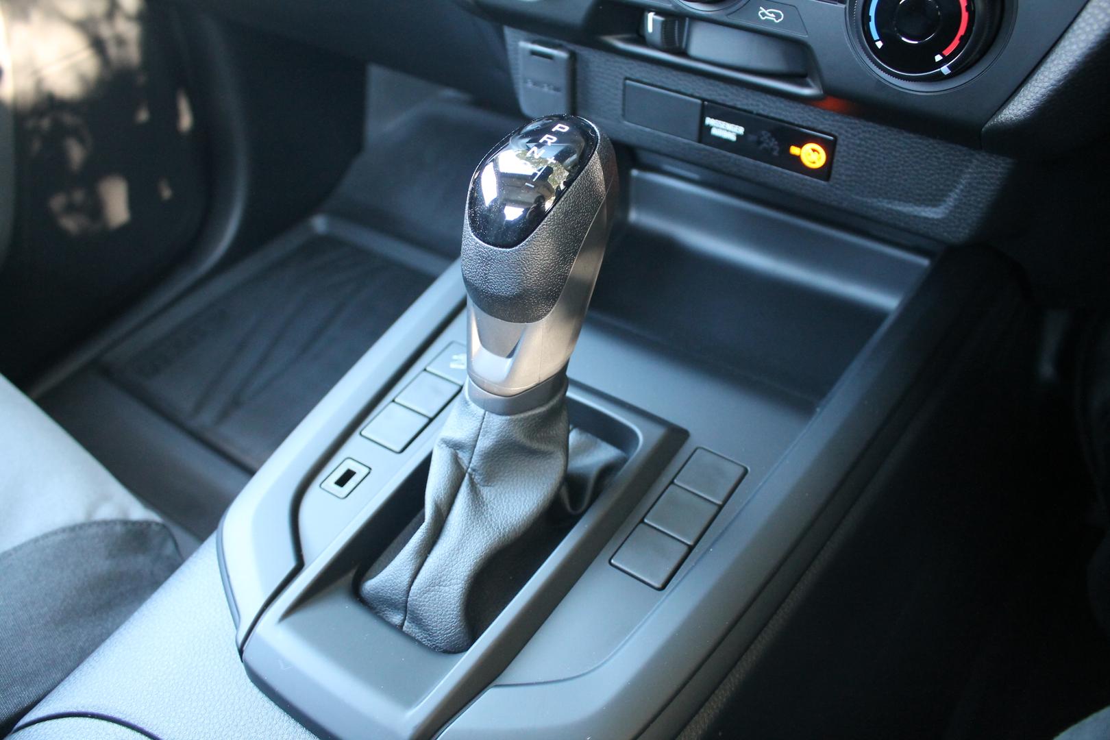 2026 Isuzu D-MAX SX High Ride — photo 11