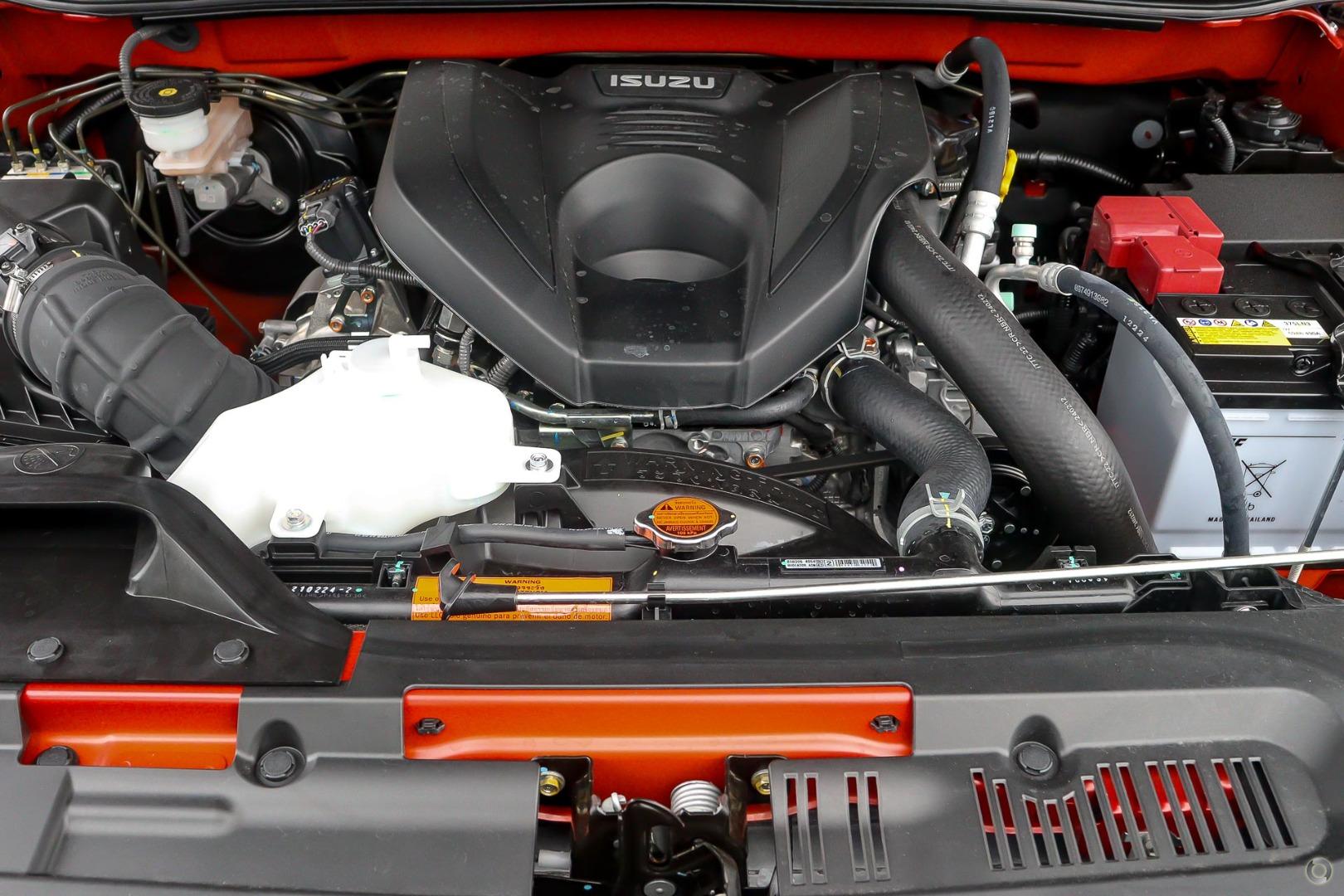 2025 Isuzu D-MAX XTERRAIN — photo 10