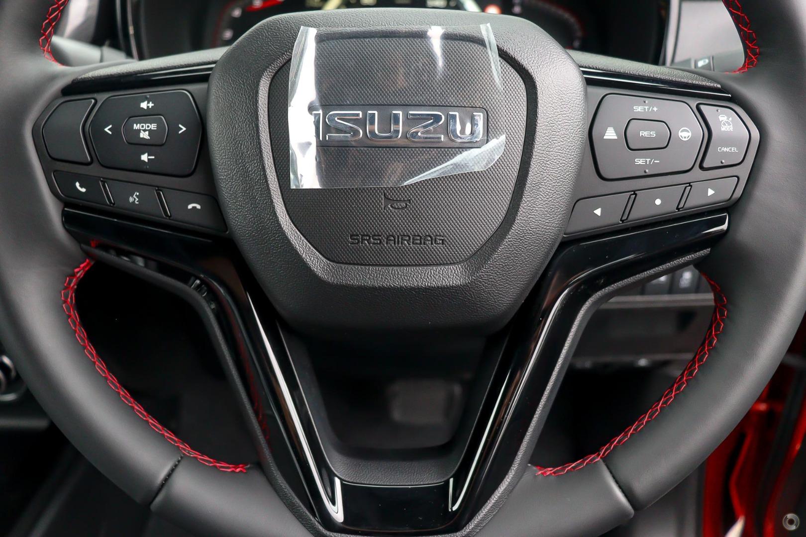 2025 Isuzu D-MAX XTERRAIN — photo 12