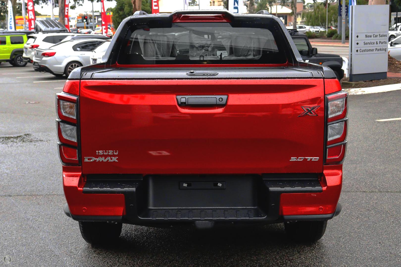 2025 Isuzu D-MAX XTERRAIN — photo 3