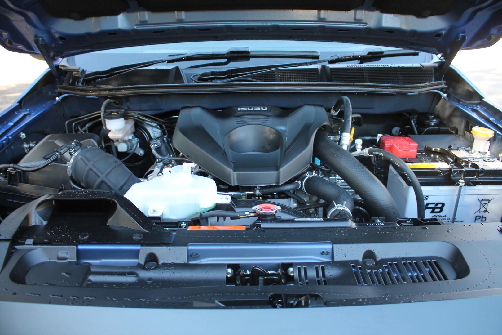 2025 Isuzu D-MAX XTERRAIN — photo 21