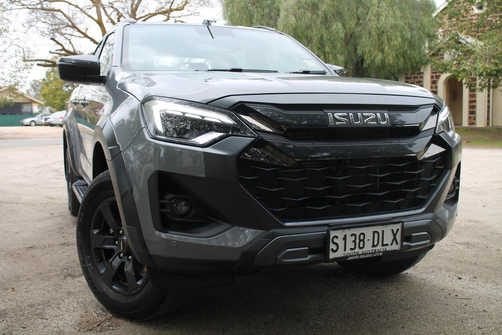 2025 Isuzu D-MAX XTERRAIN — photo 1
