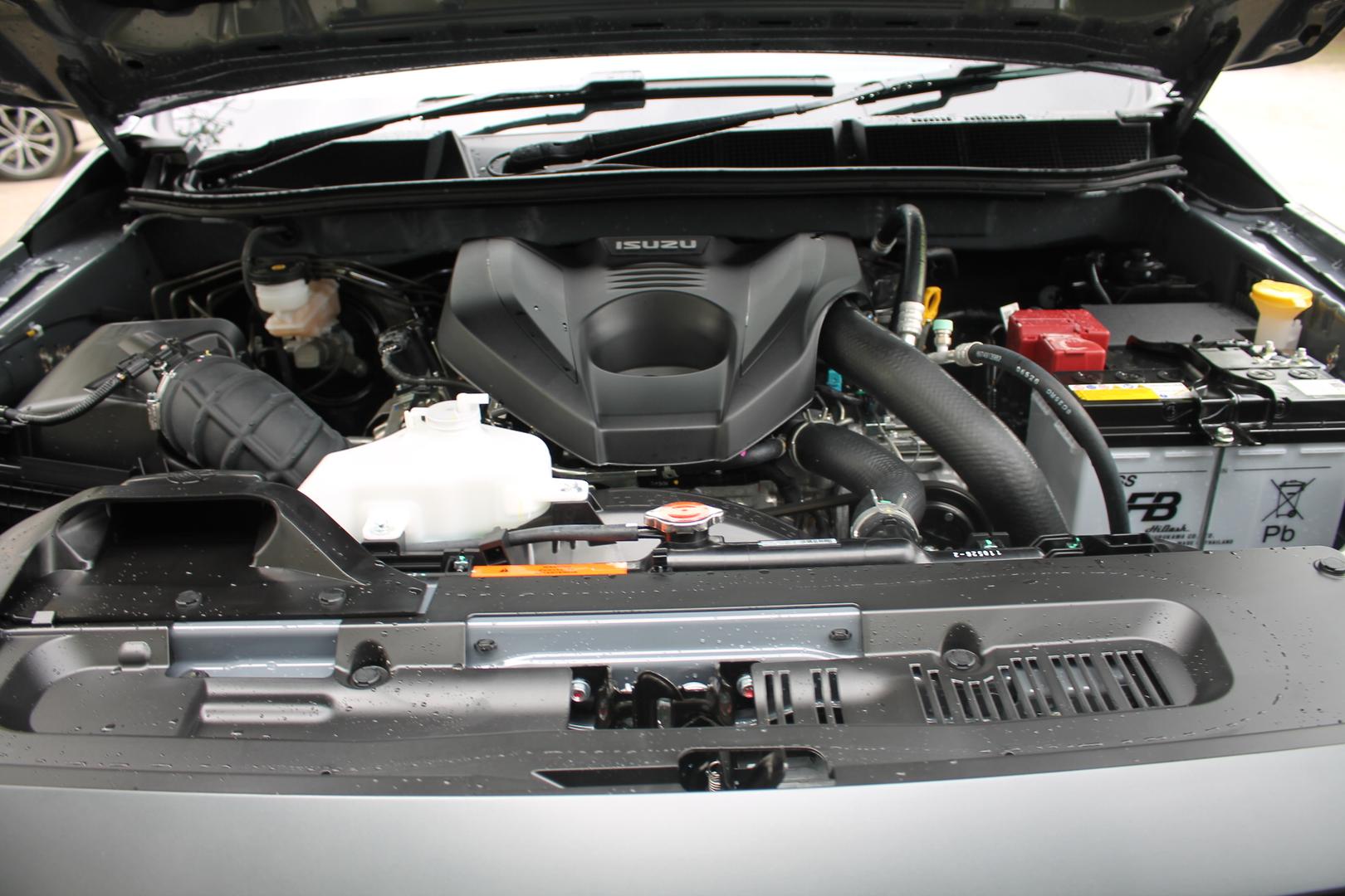 2025 Isuzu D-MAX XTERRAIN — photo 21