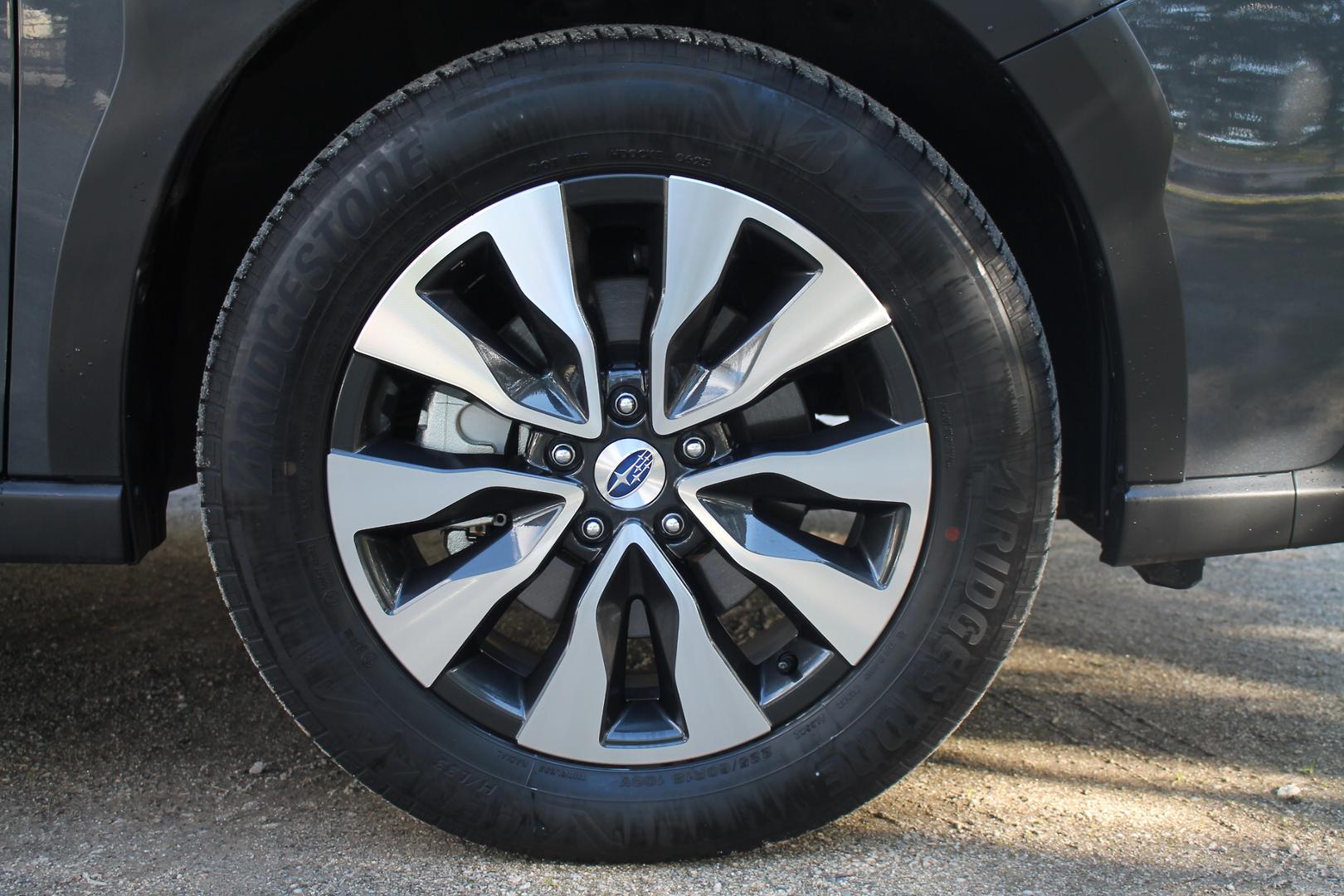 2025 Subaru Outback AWD Touring XT — photo 10