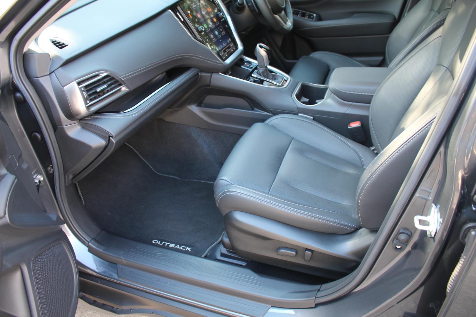 2025 Subaru Outback AWD Touring XT — photo 17