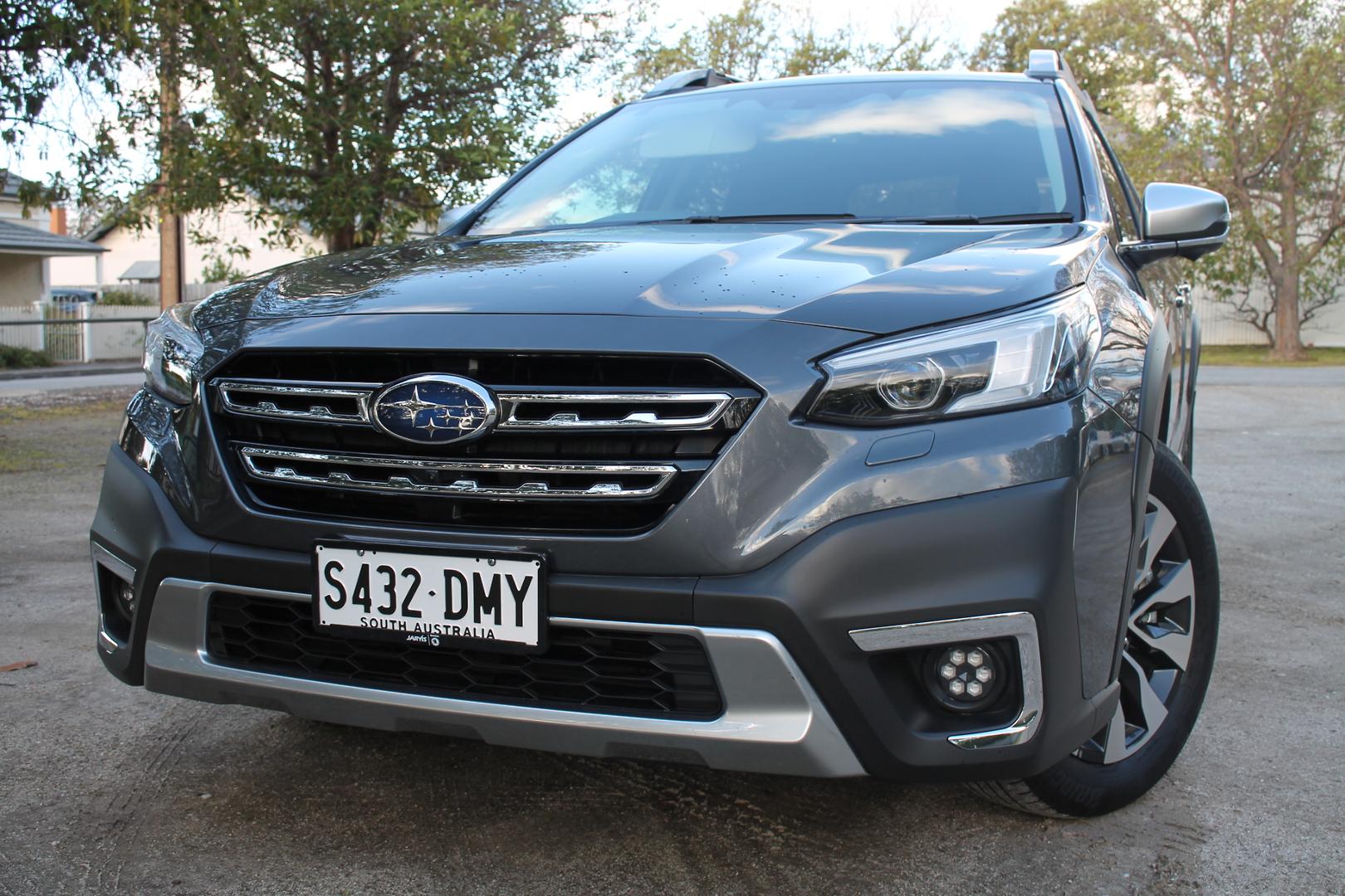 2025 Subaru Outback AWD Touring XT — photo 2
