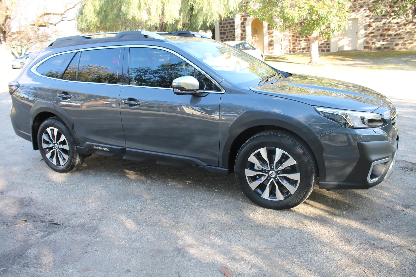 2025 Subaru Outback AWD Touring XT — photo 4
