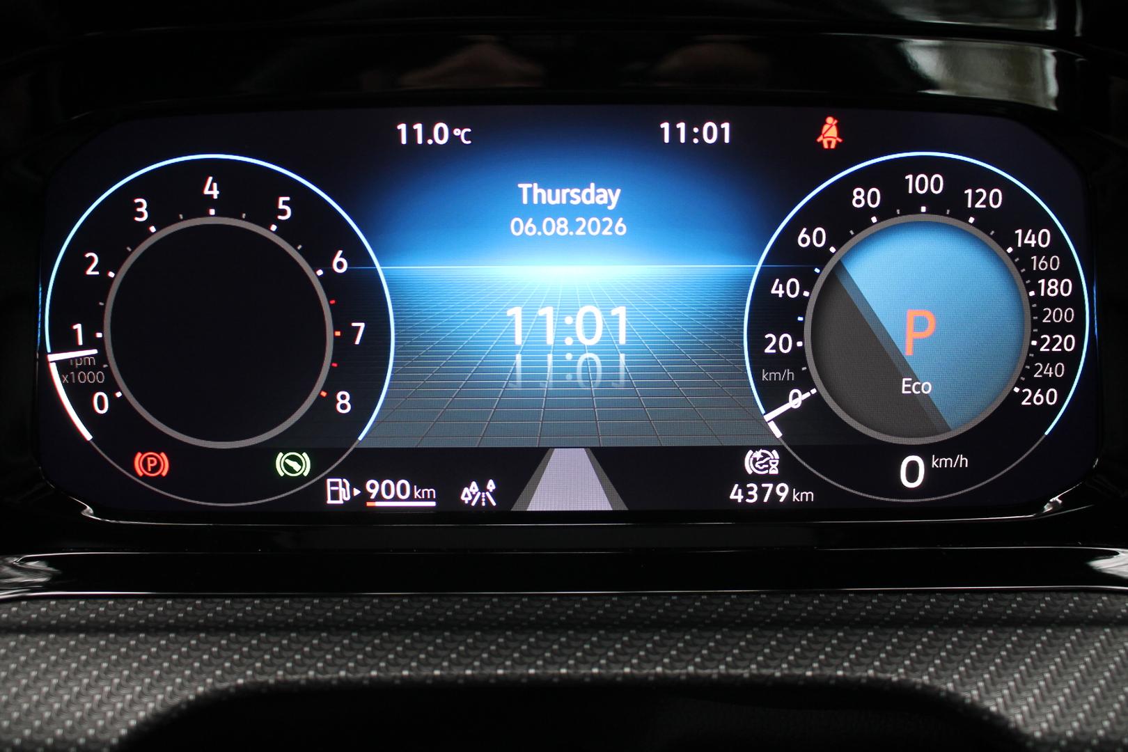 2023 Volkswagen Golf 110TSI RLine — photo 8