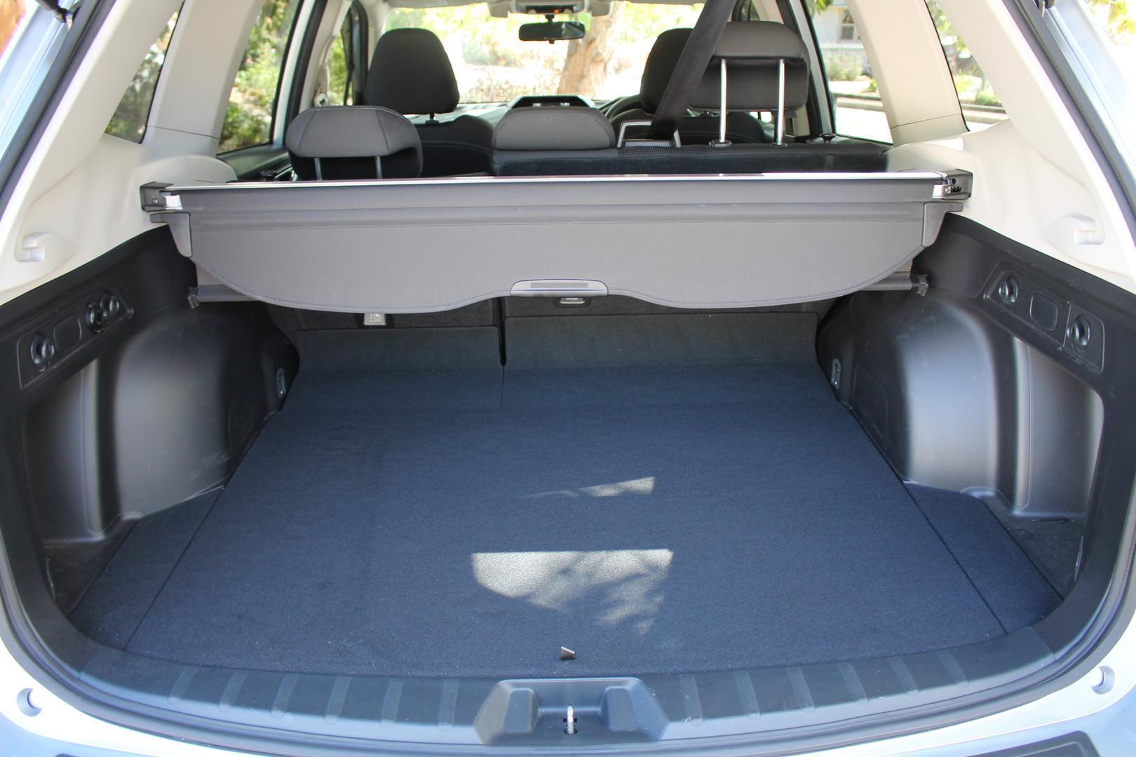 2019 Subaru Forester 25i — photo 19