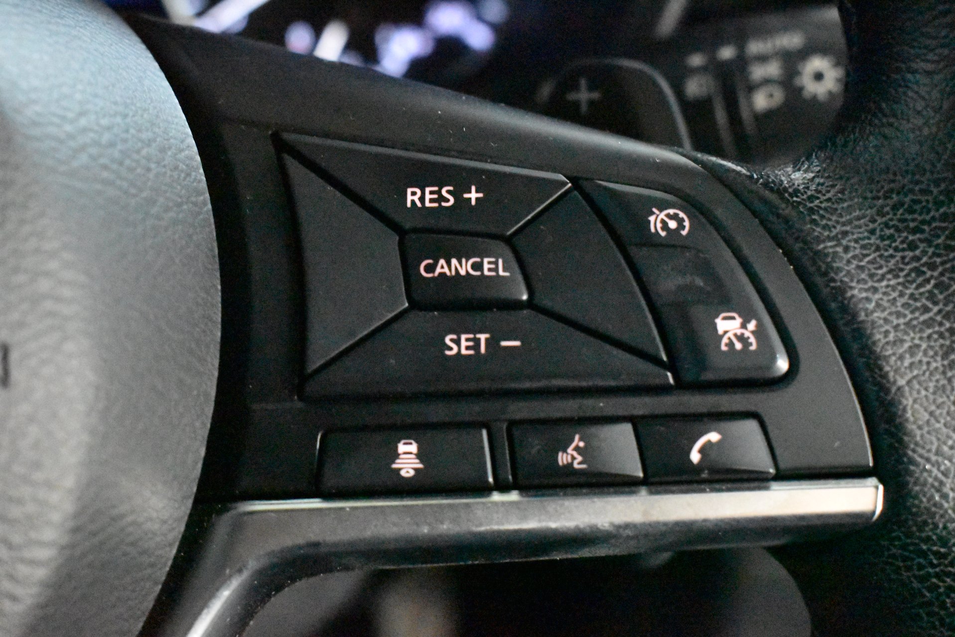 2022 Nissan JUKE Ti — photo 22