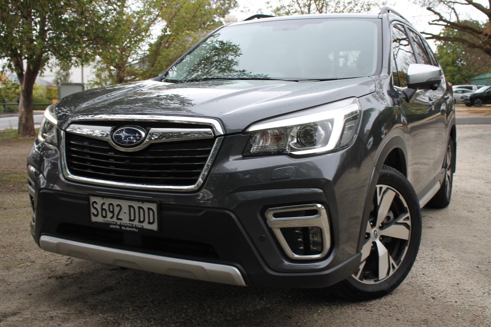 2020 Subaru Forester 25iS — photo 2