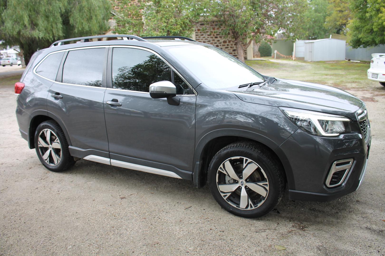 2020 Subaru Forester 25iS — photo 5